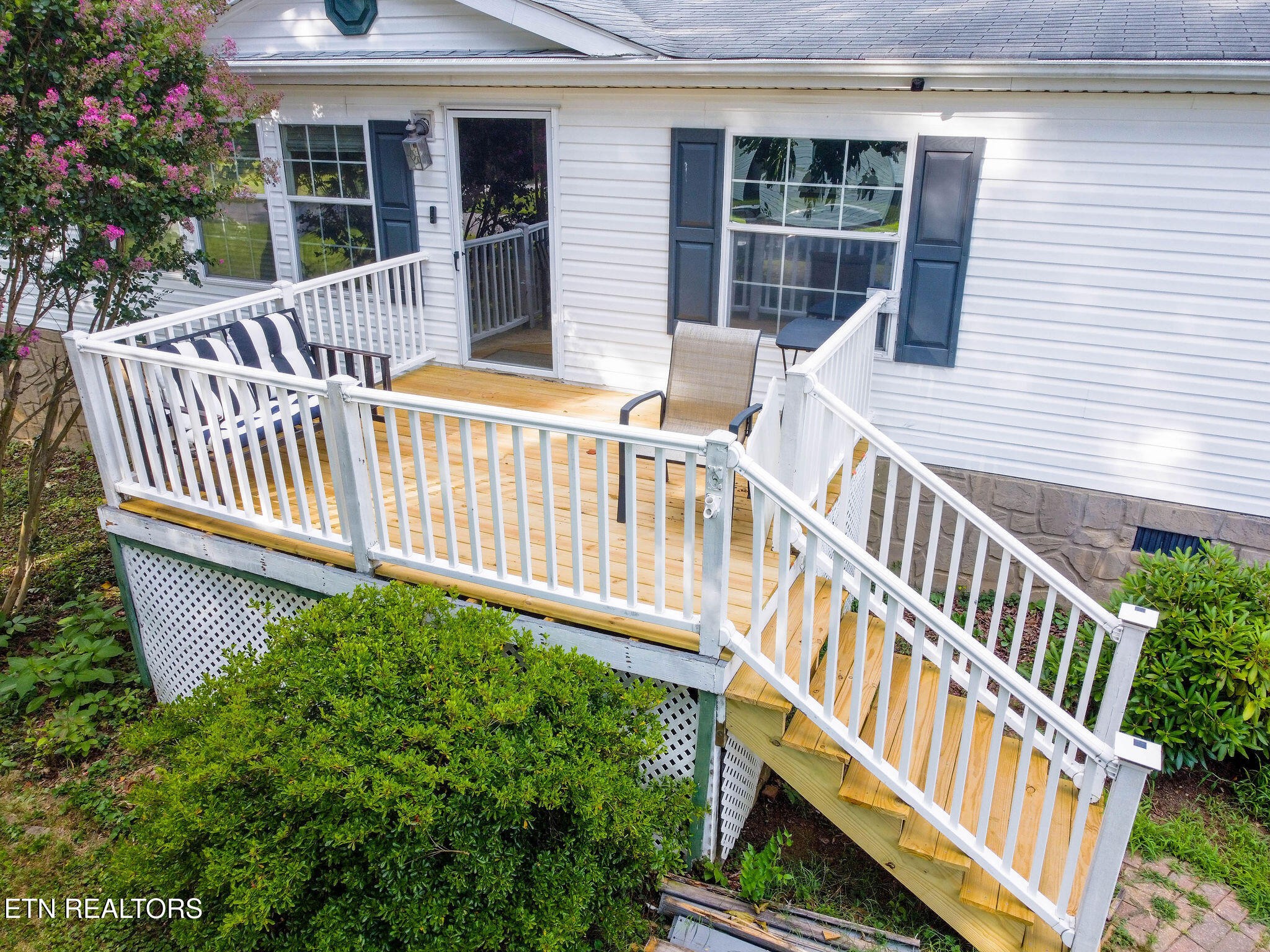 1138 Ridgeview Rd