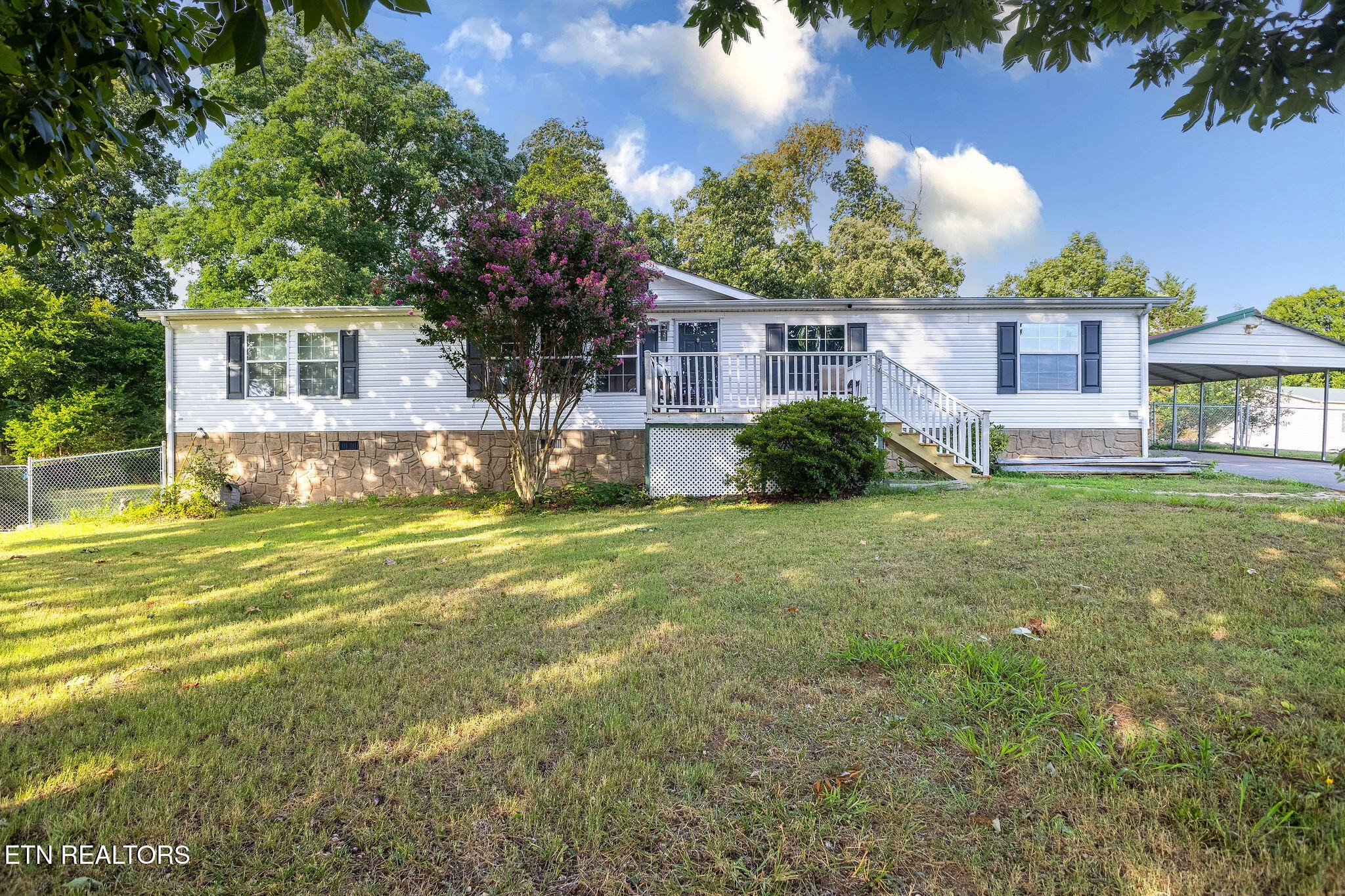 1138 Ridgeview Rd