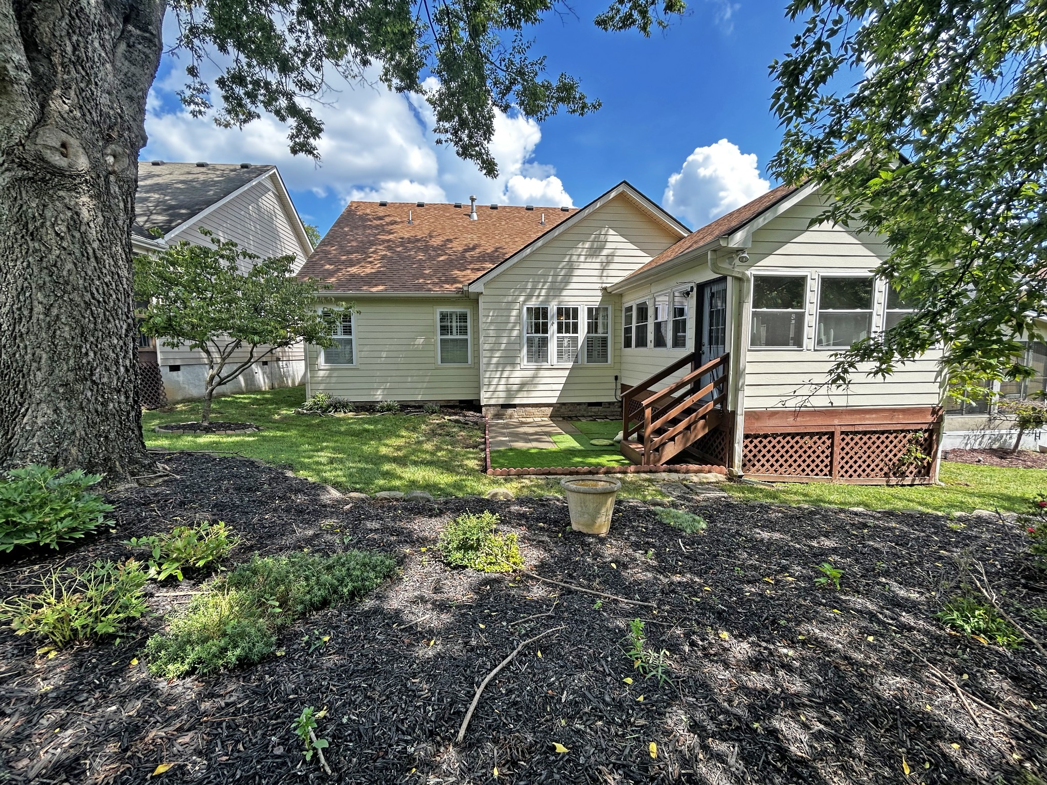 2034 Spring Branch Dr