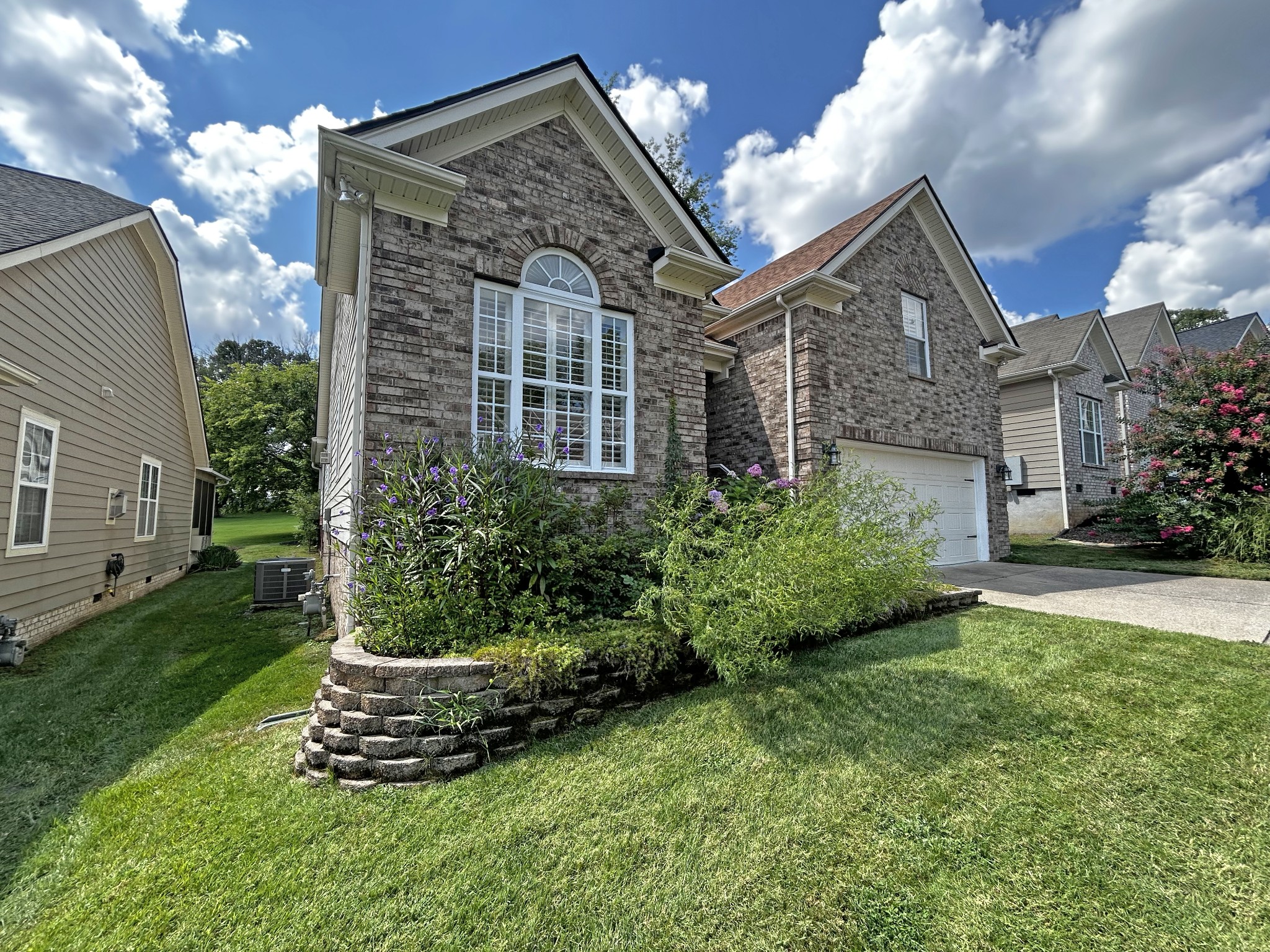 2034 Spring Branch Dr