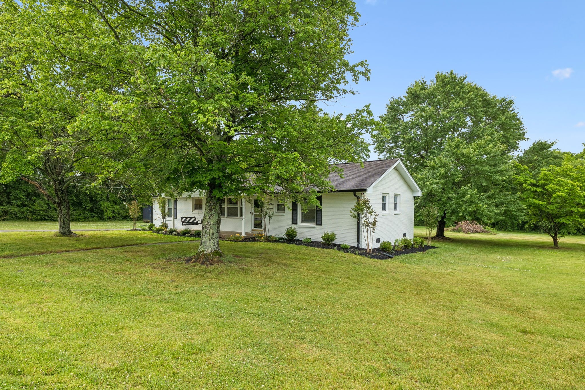 174 Young Rd