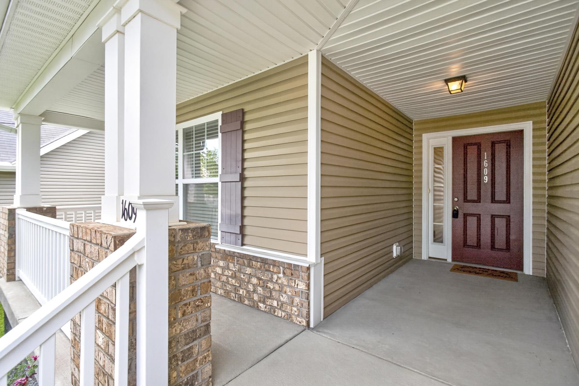 1609 Highwater Dr