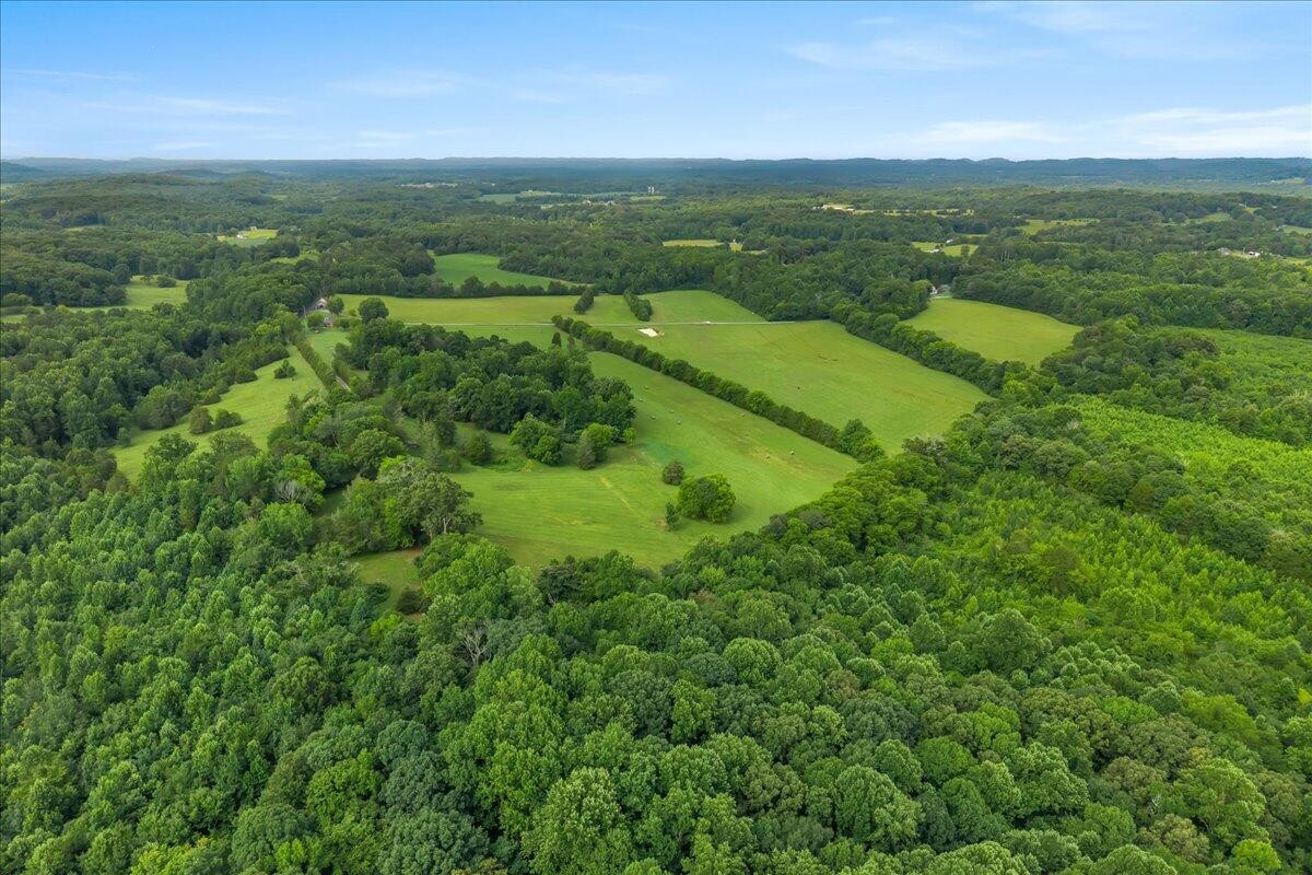 211 County Road 617