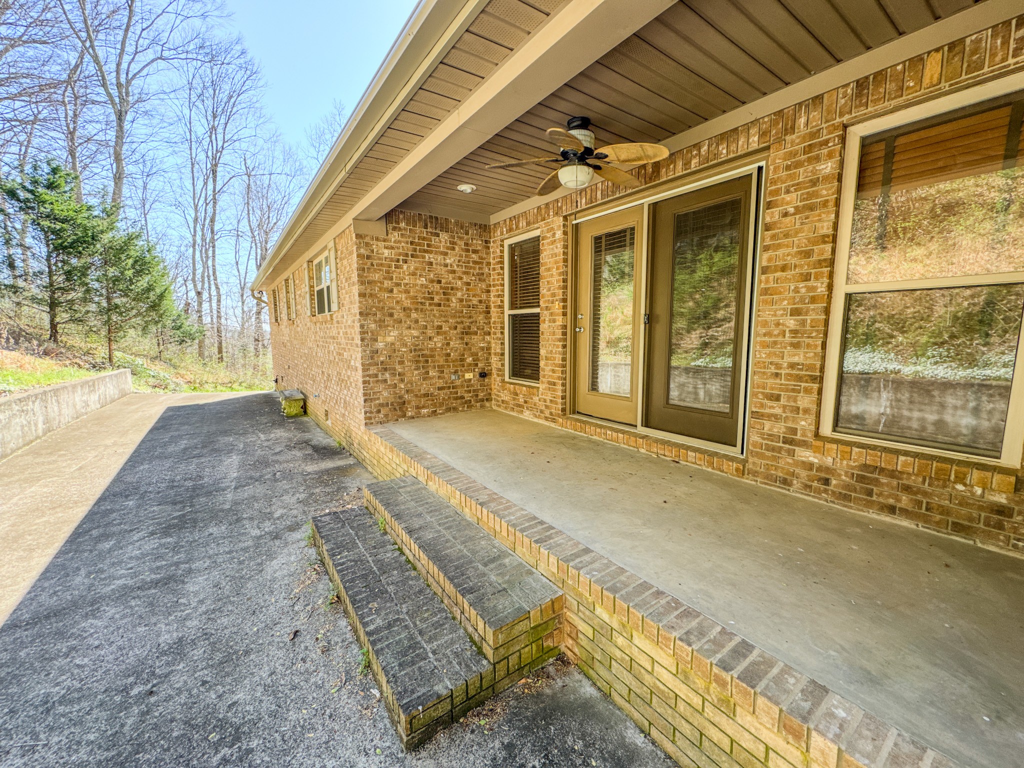 410 Britton Hollow Rd