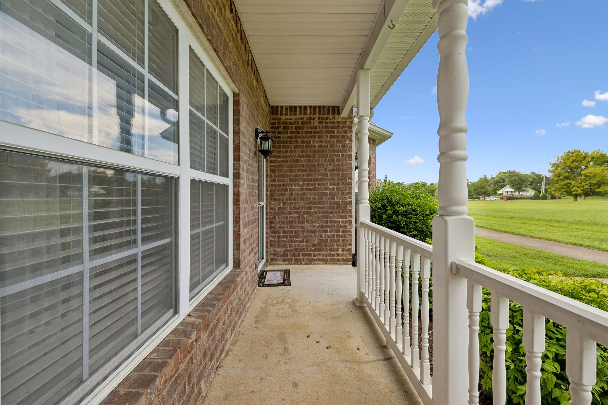 123 Shore Dr