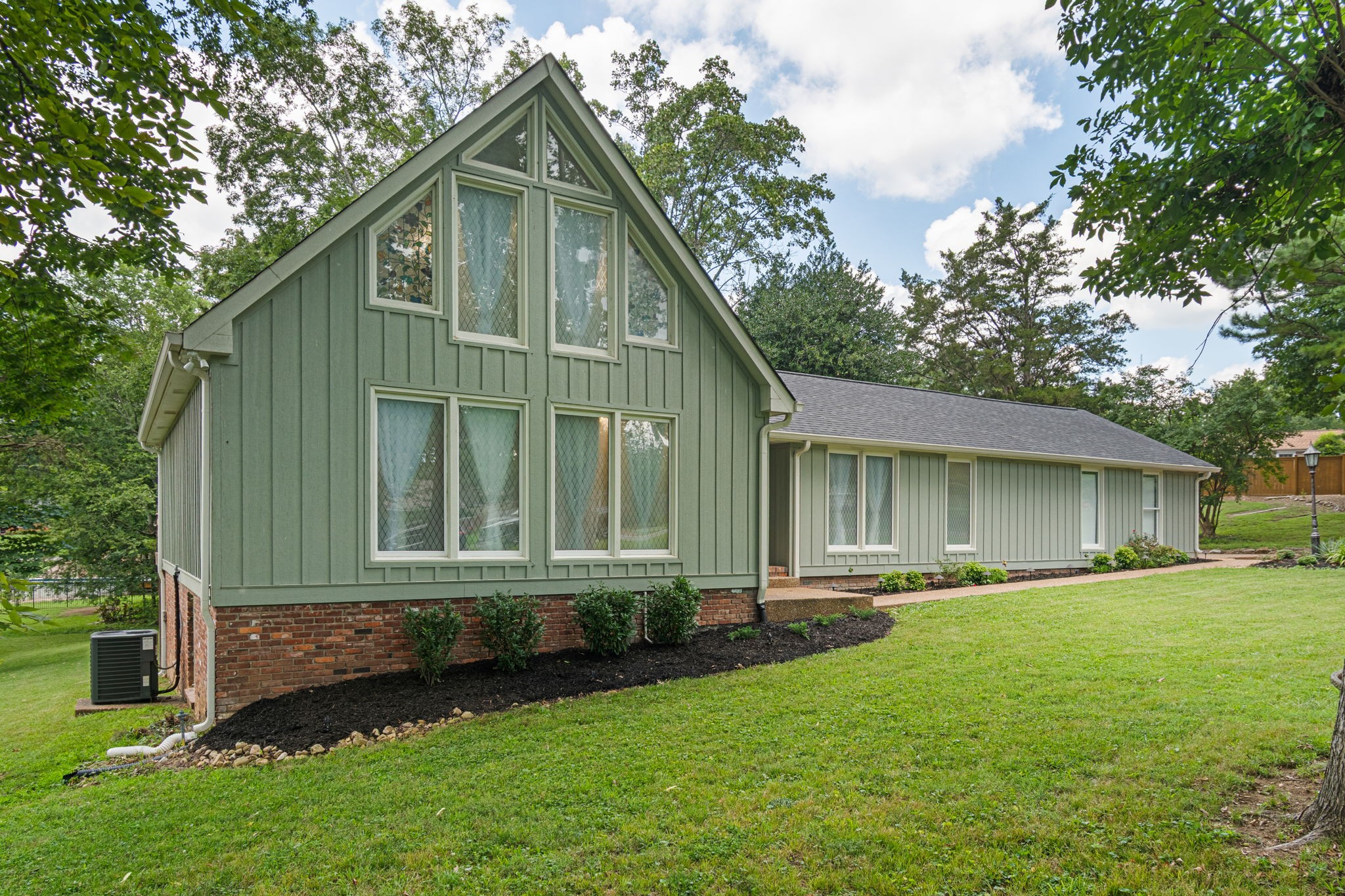 1058 Greenwood Ct