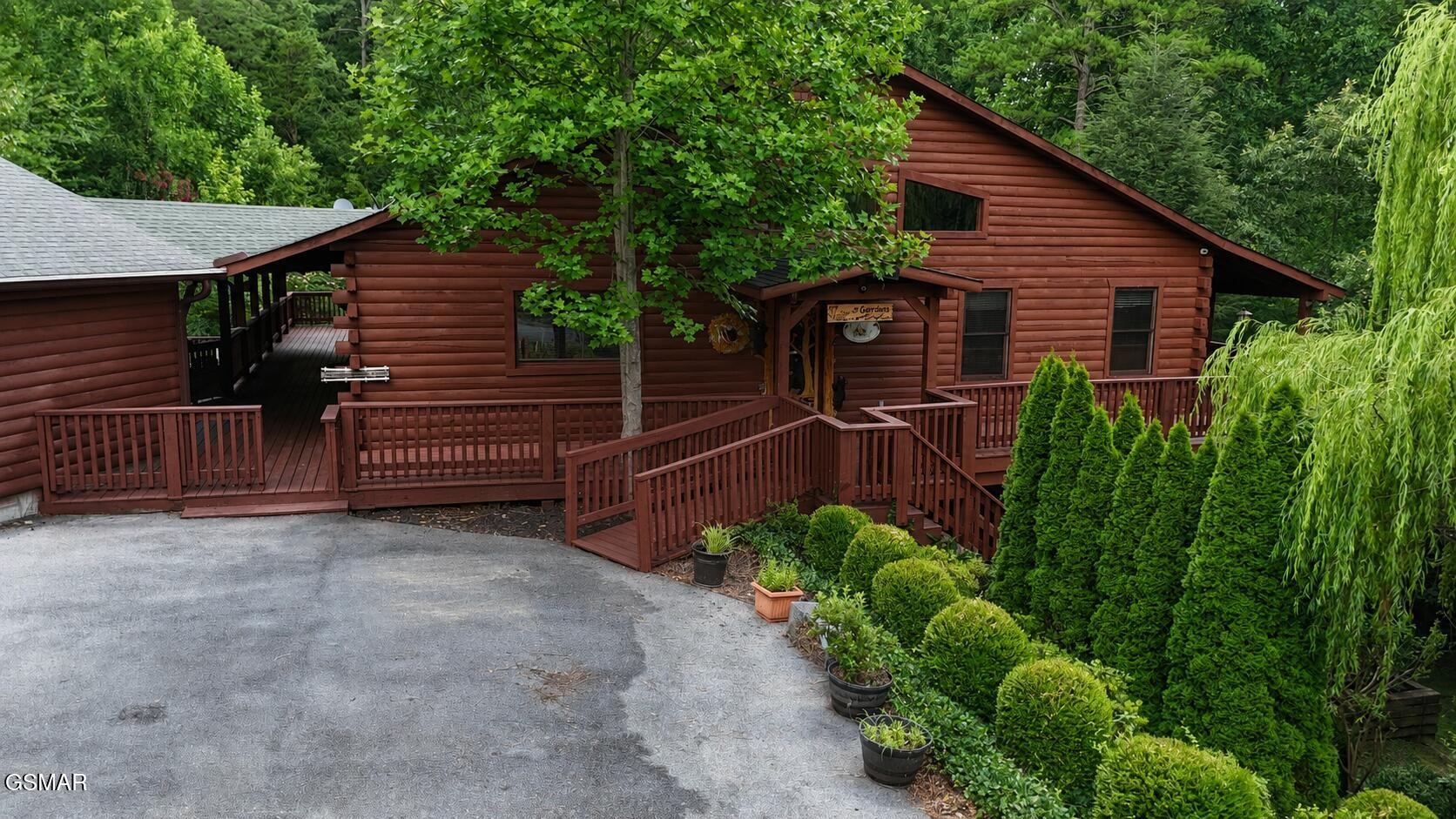1665 Scenic Woods Way
