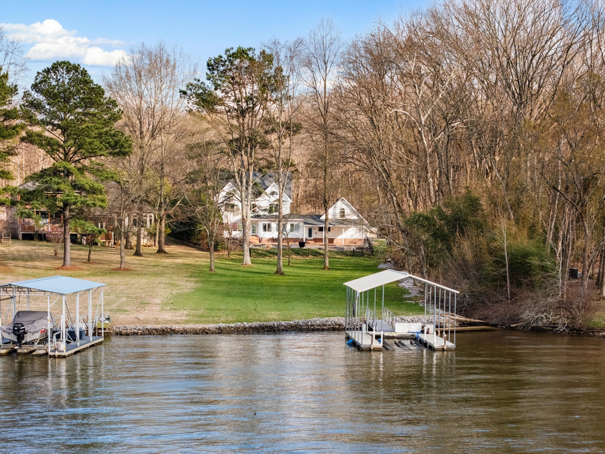 3863 Saundersville Ferry Rd