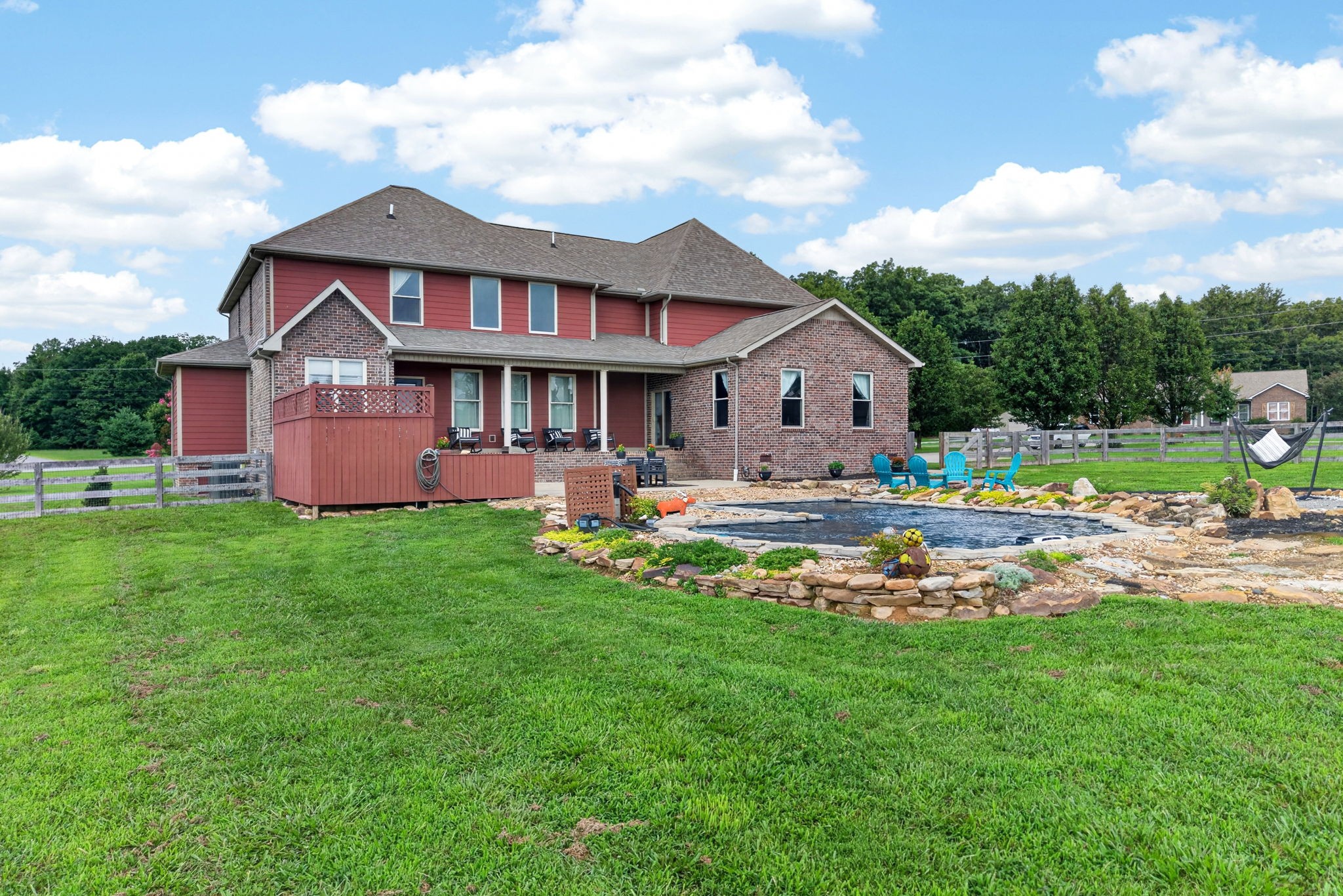 915 Brotherton Dr