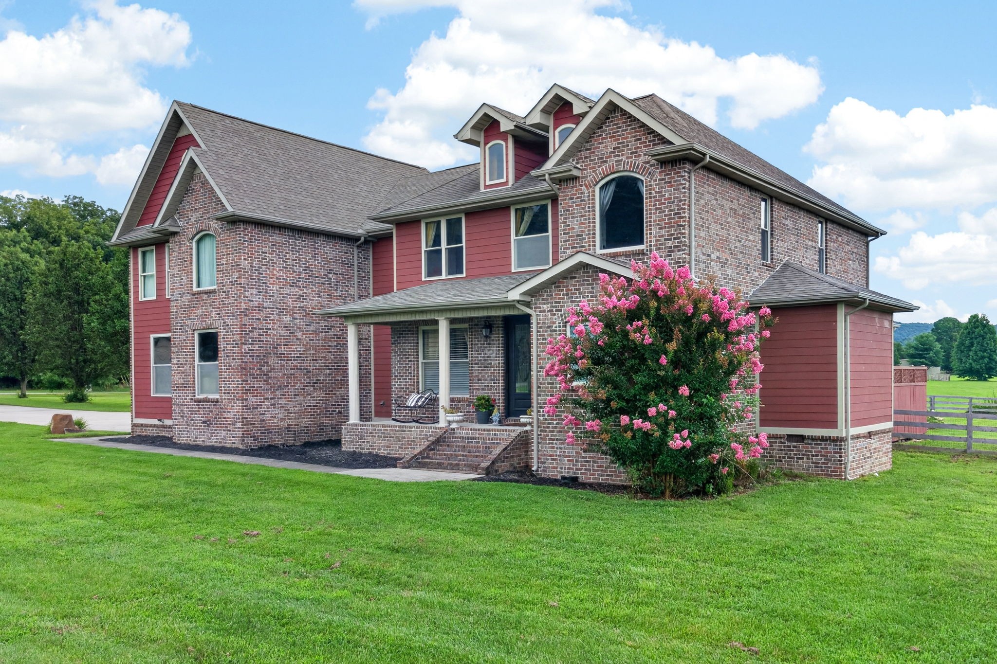 915 Brotherton Dr