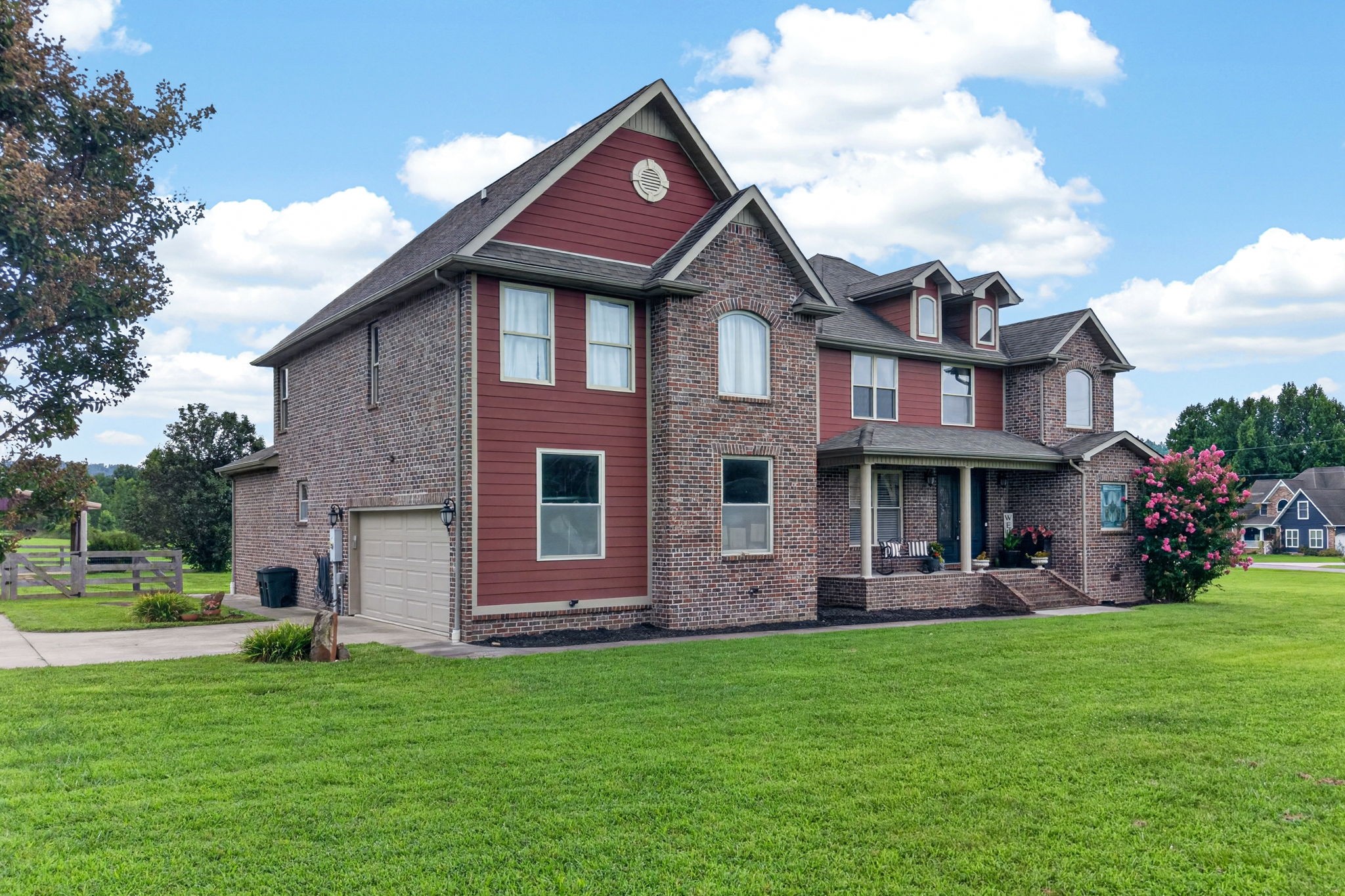 915 Brotherton Dr