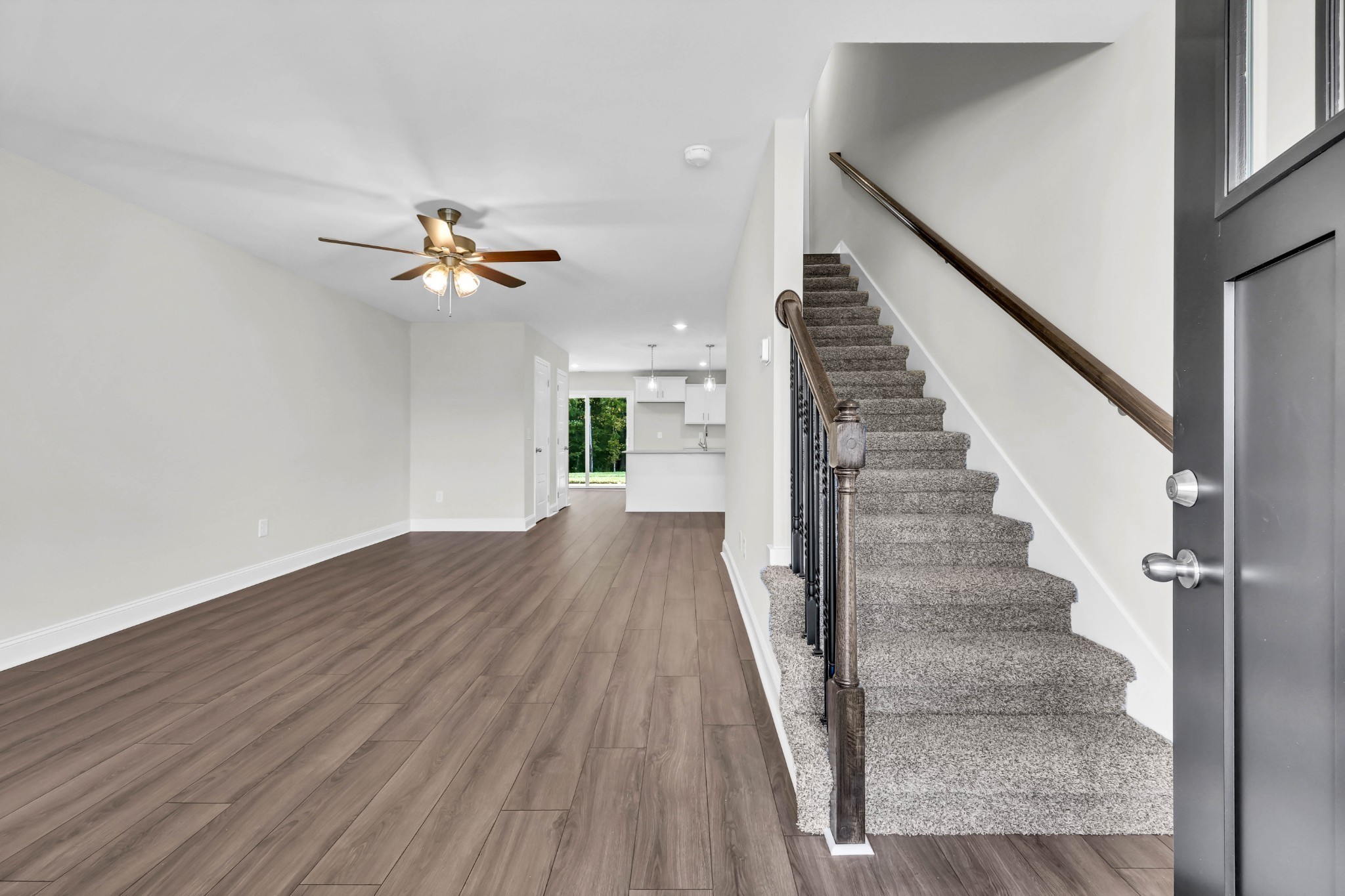 135 Quarry Point Dr