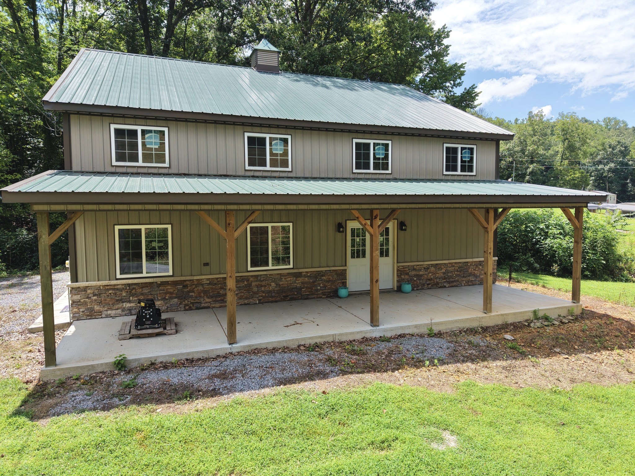 490 Ford Hollow Rd