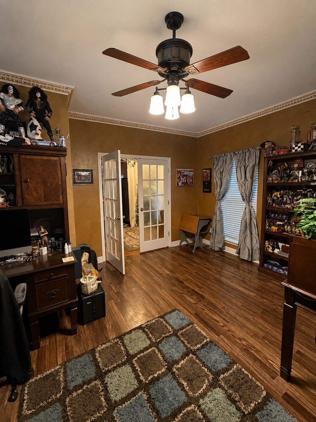 7524 Woodstream Dr