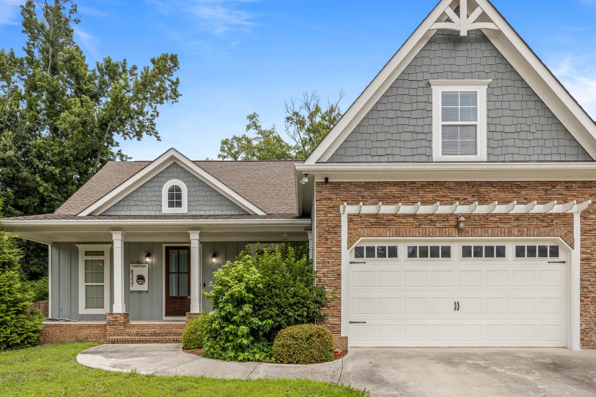 8337 Glenshire Lane