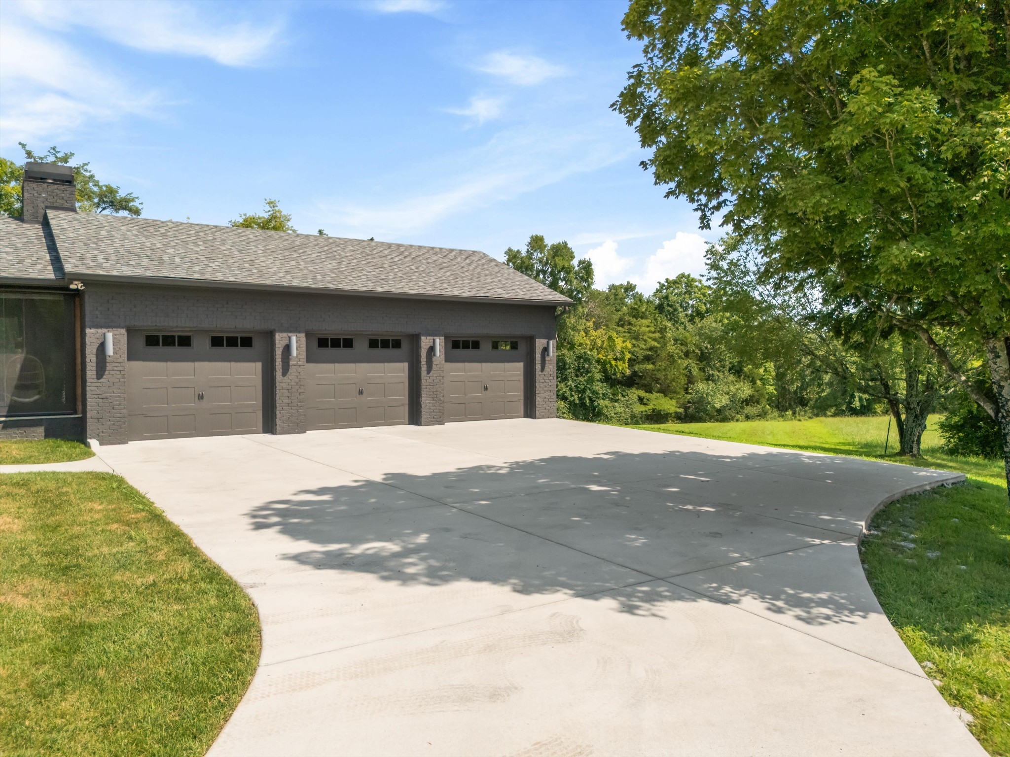 6236 Les Waggoner Rd