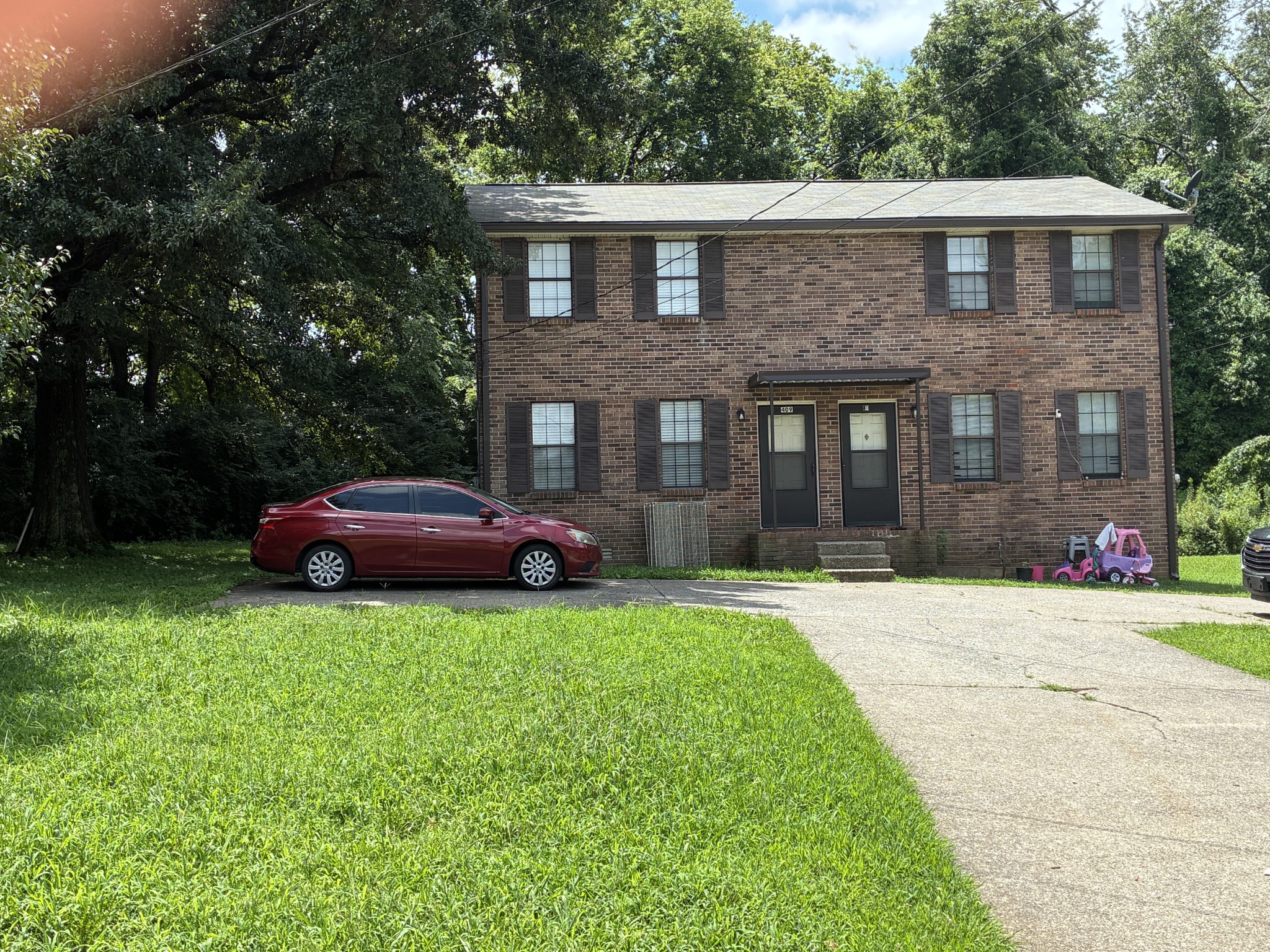 409 Derrick Ct