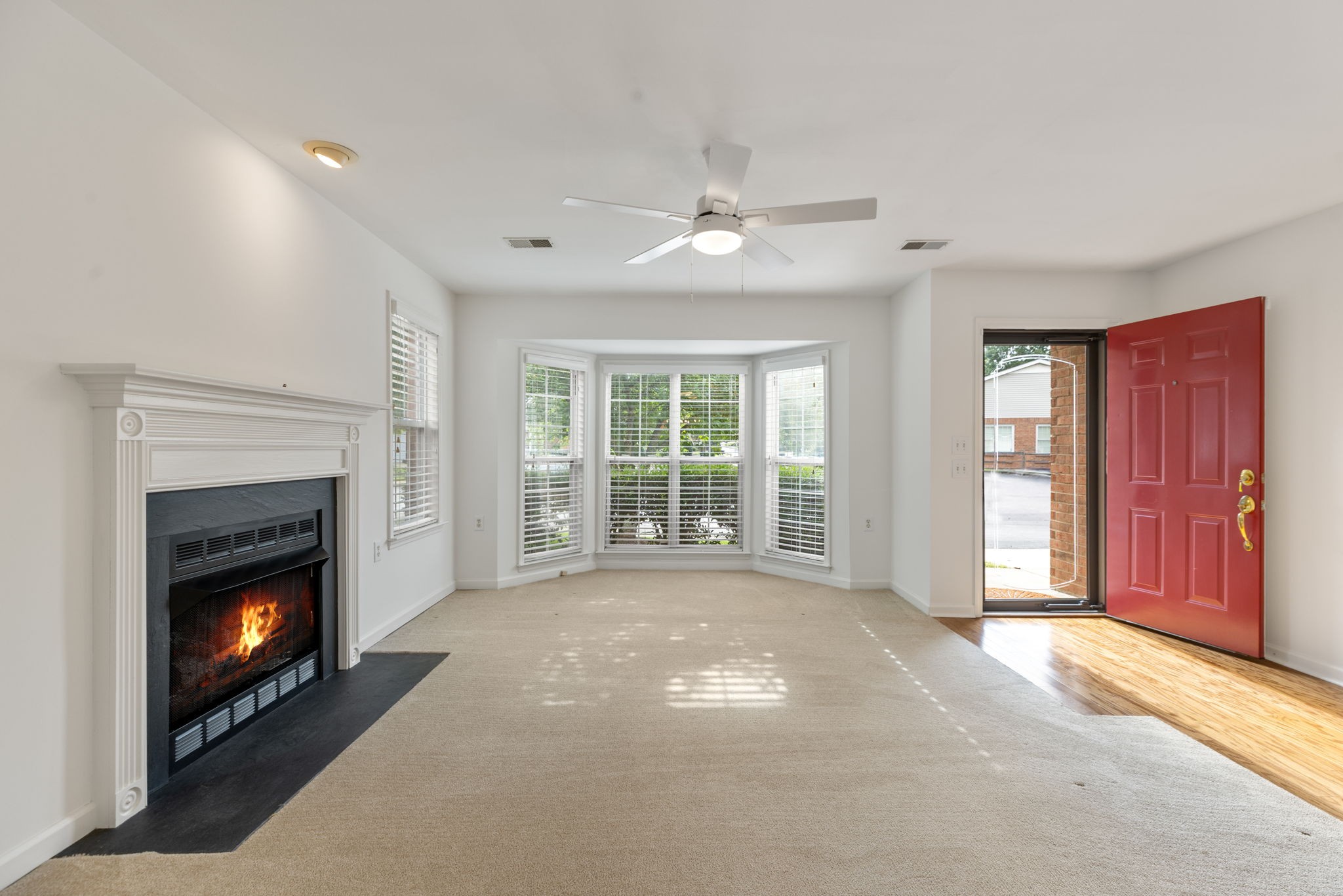 39 Chadwell Ln