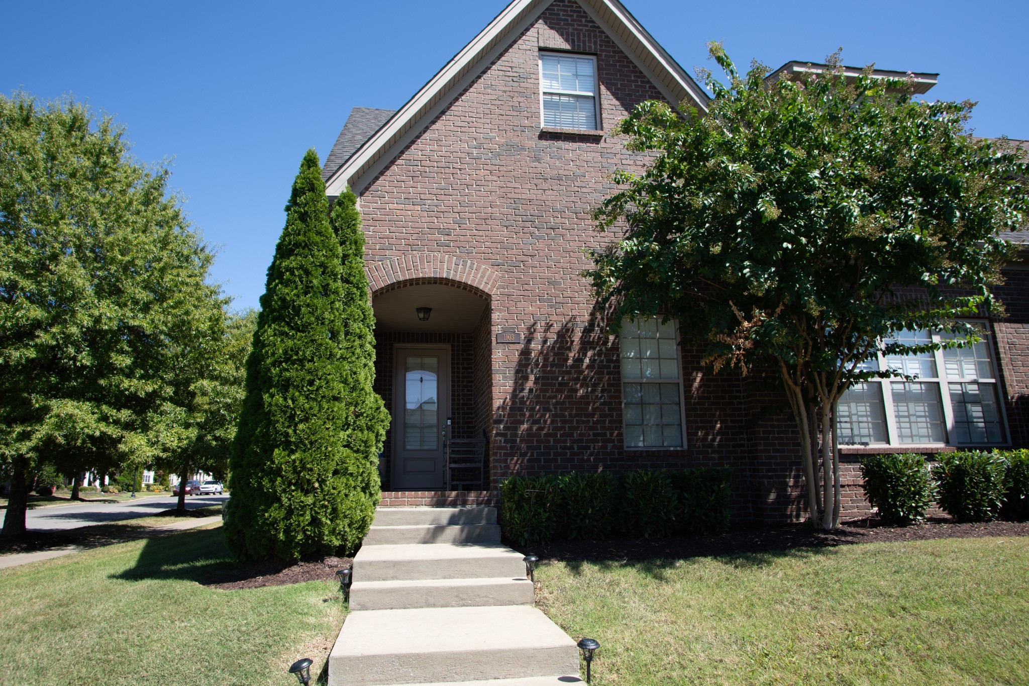 1103 S McMahan Dr
