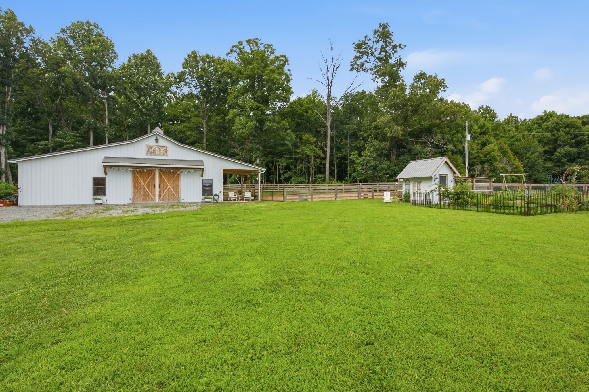 2404 Savage Creek Dr