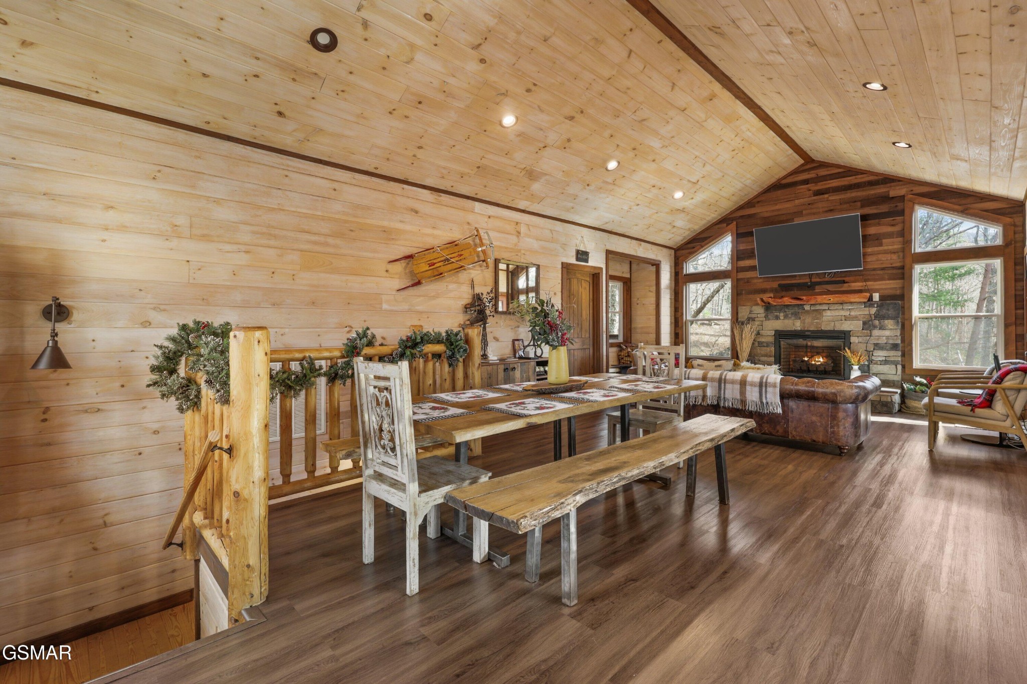 2529 Mountain Holly Way