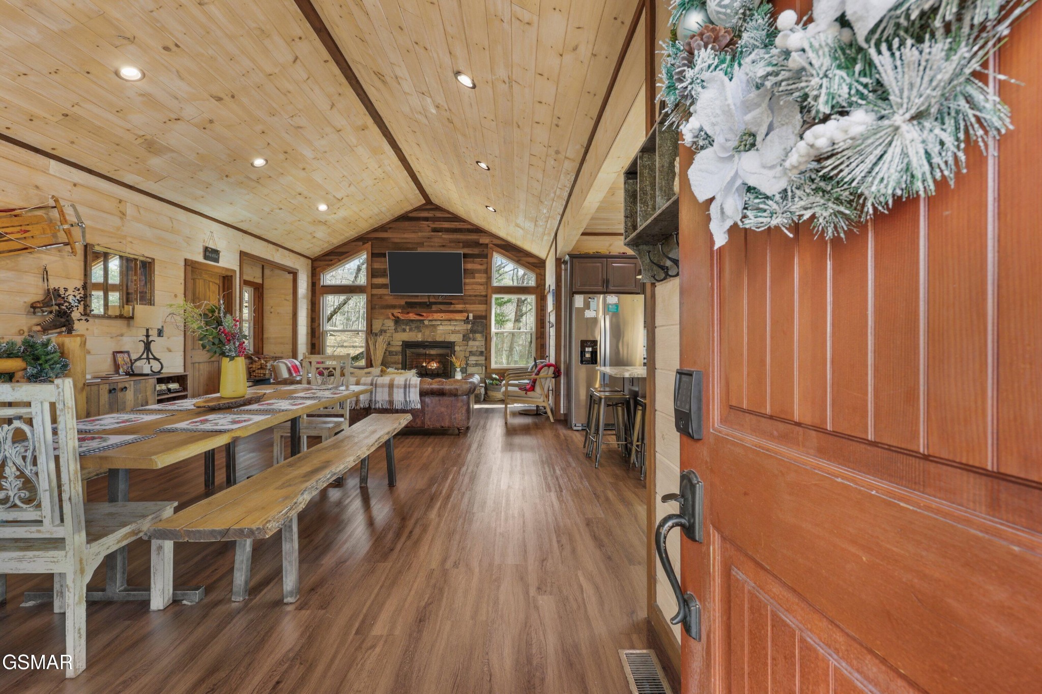 2529 Mountain Holly Way