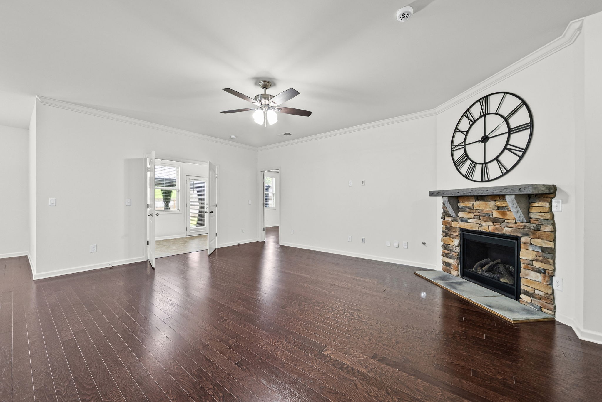 5817 Napa Valley Dr