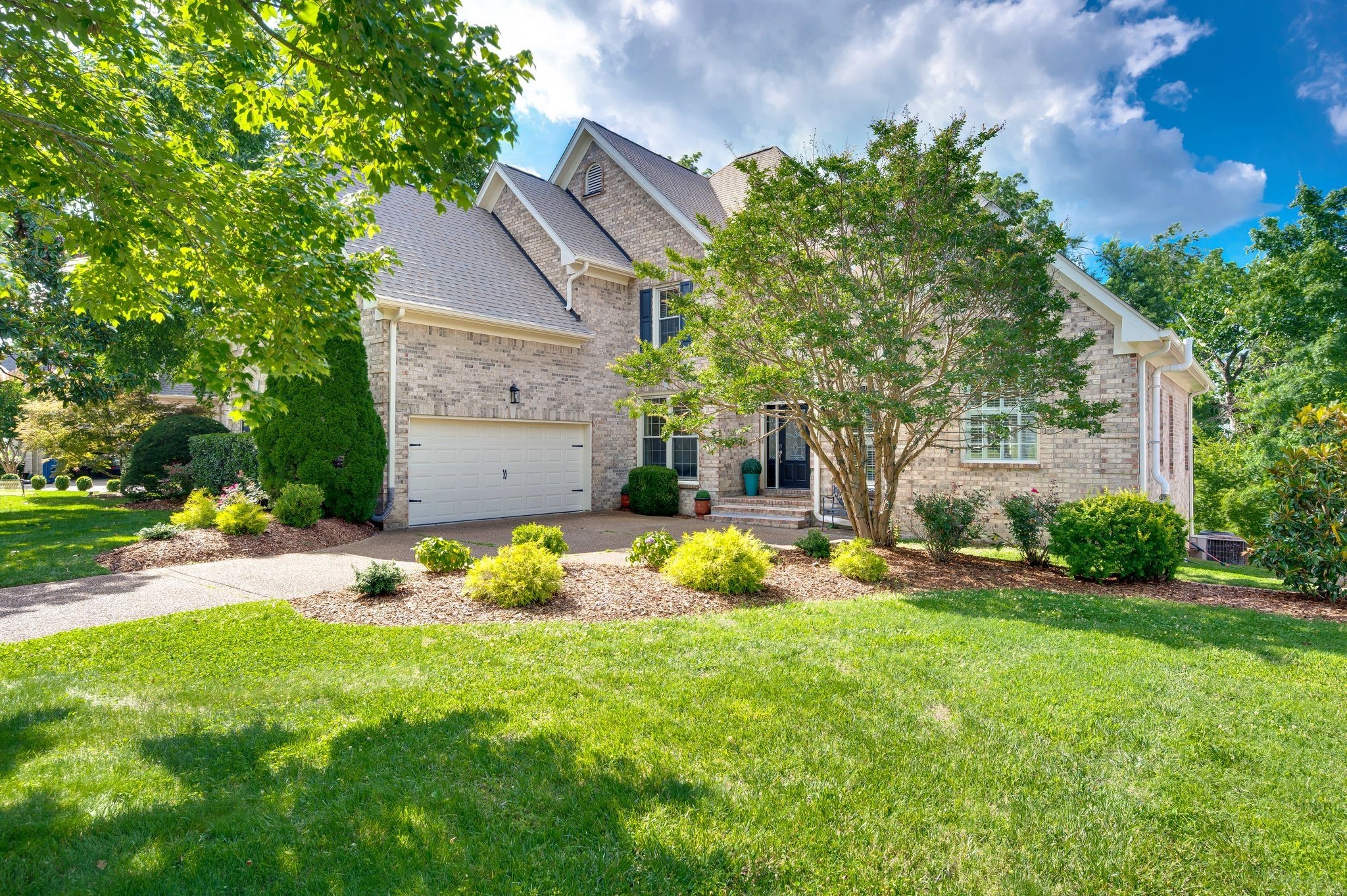 240 Temple Crest Trl