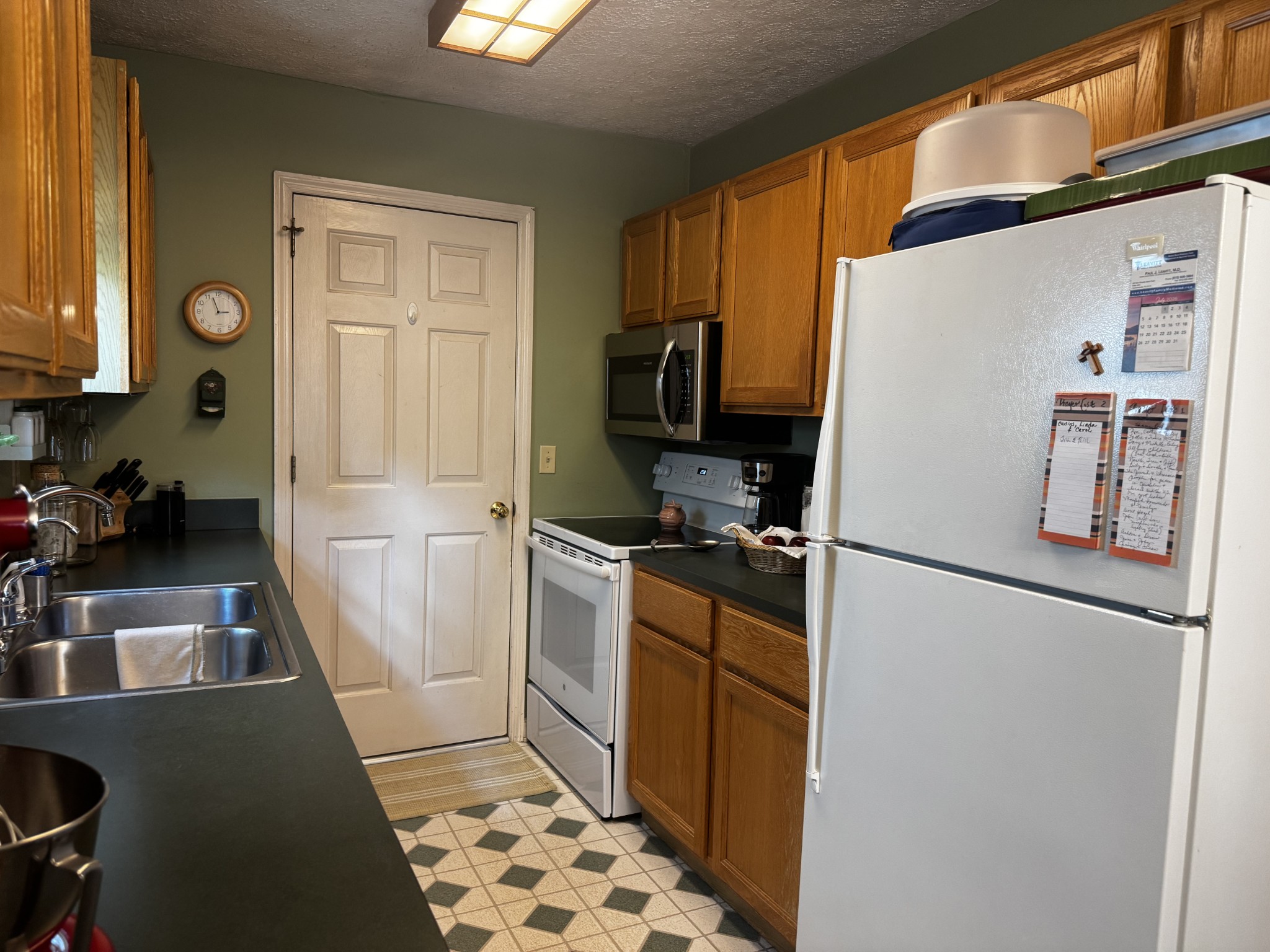 102 River Bend Rd