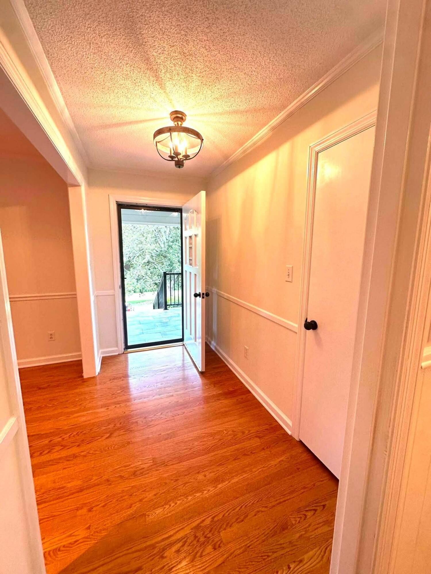 2220 Edgewater Drive, NW