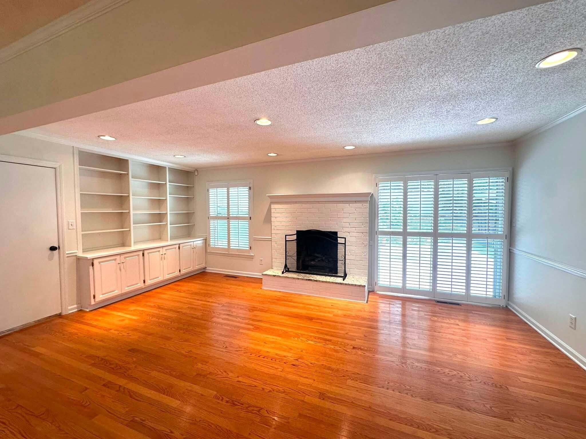 2220 Edgewater Drive, NW