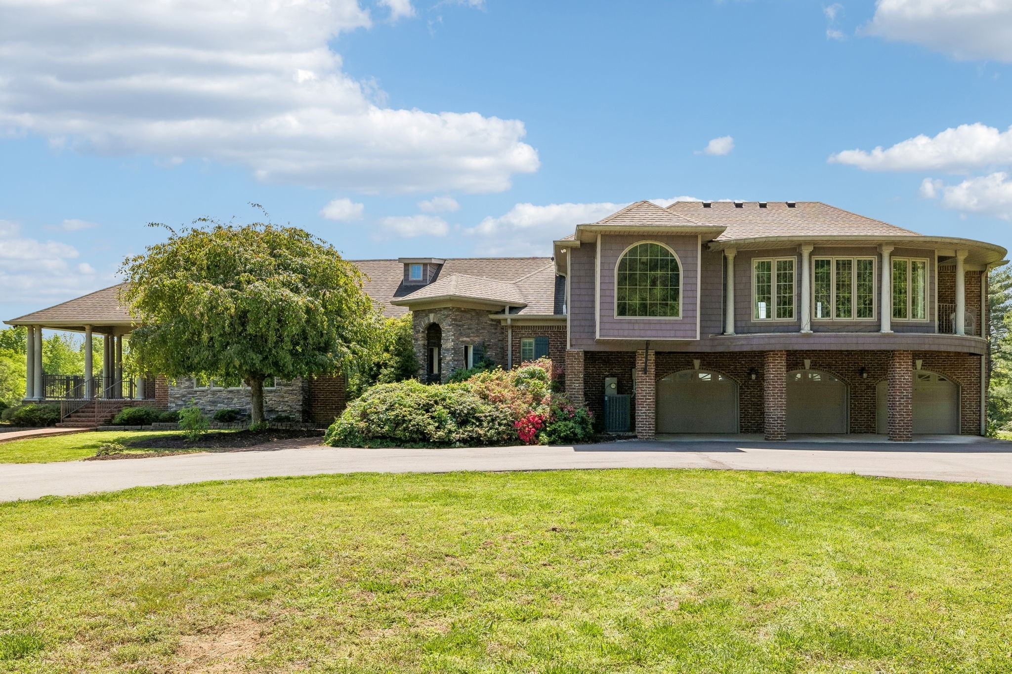 2836 Academy Rd