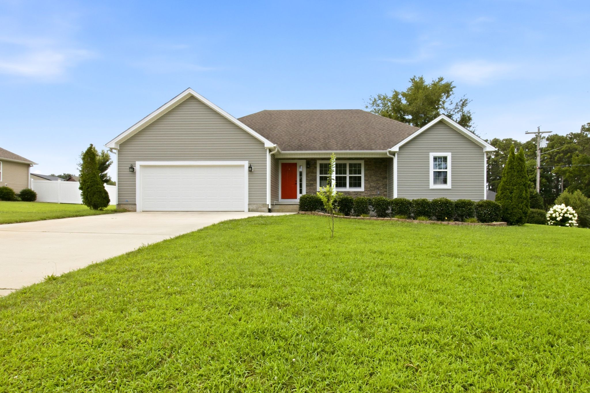 95 Luttrell Dr