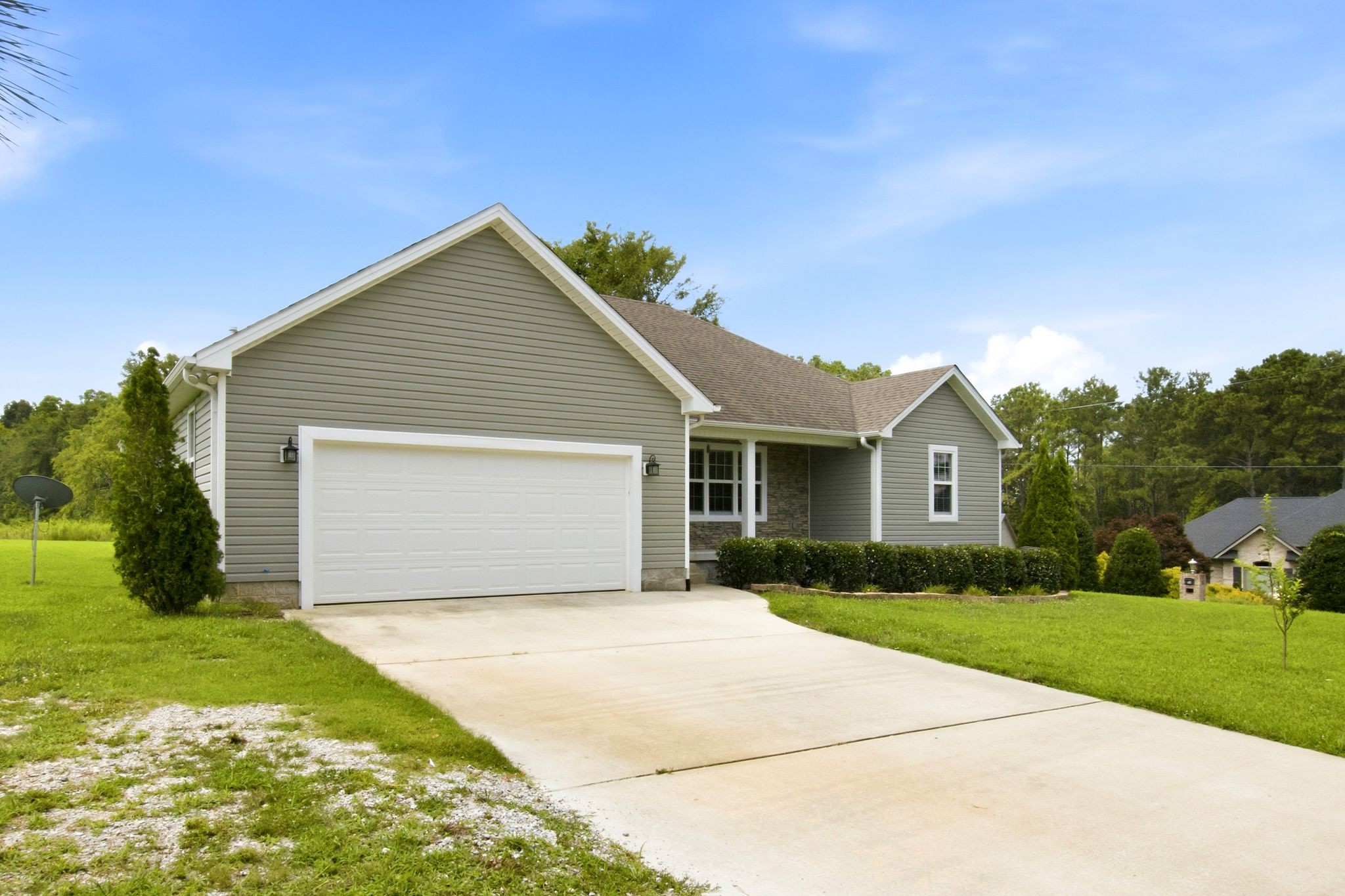 95 Luttrell Dr