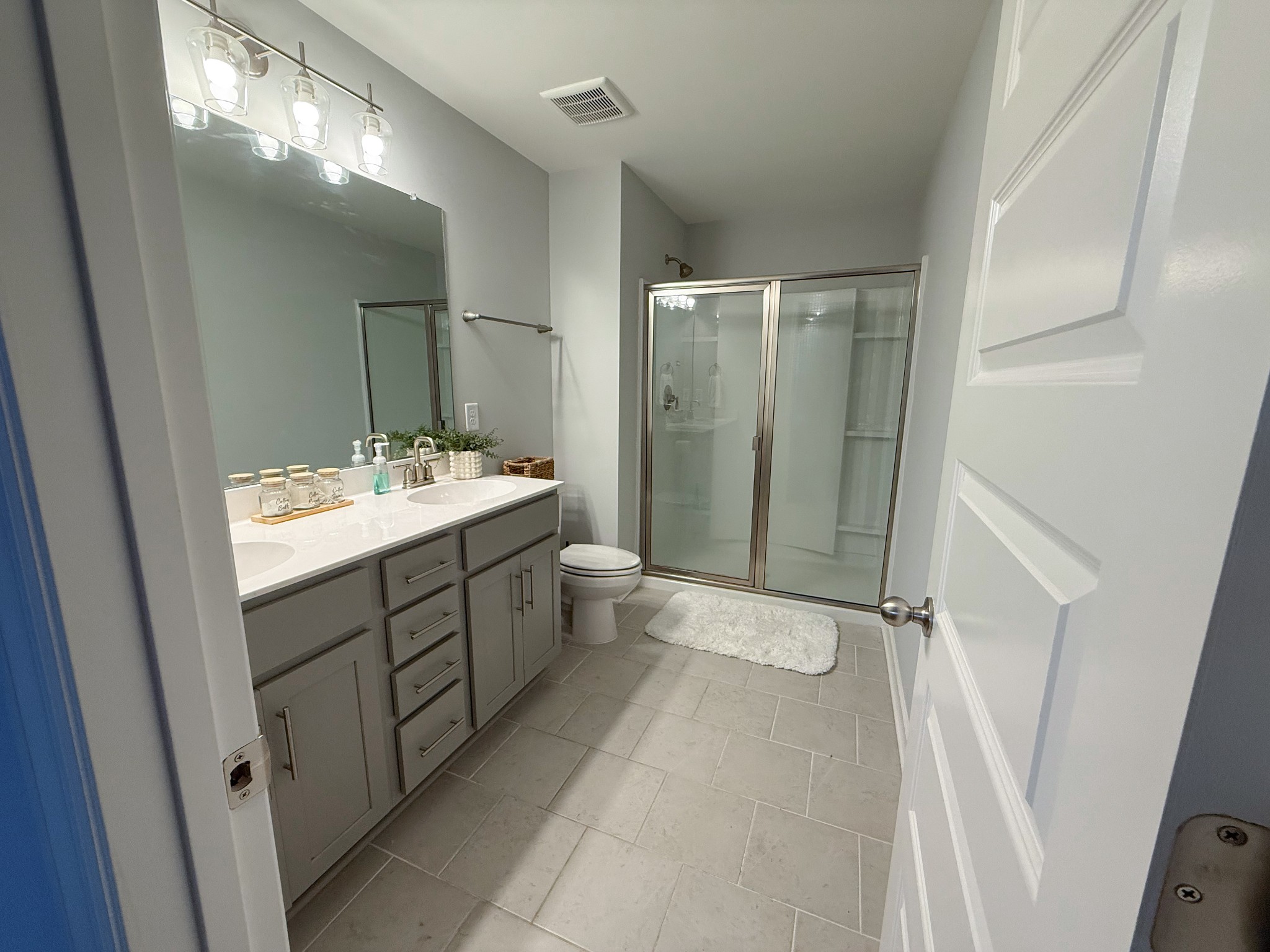 221 Holywell Dr