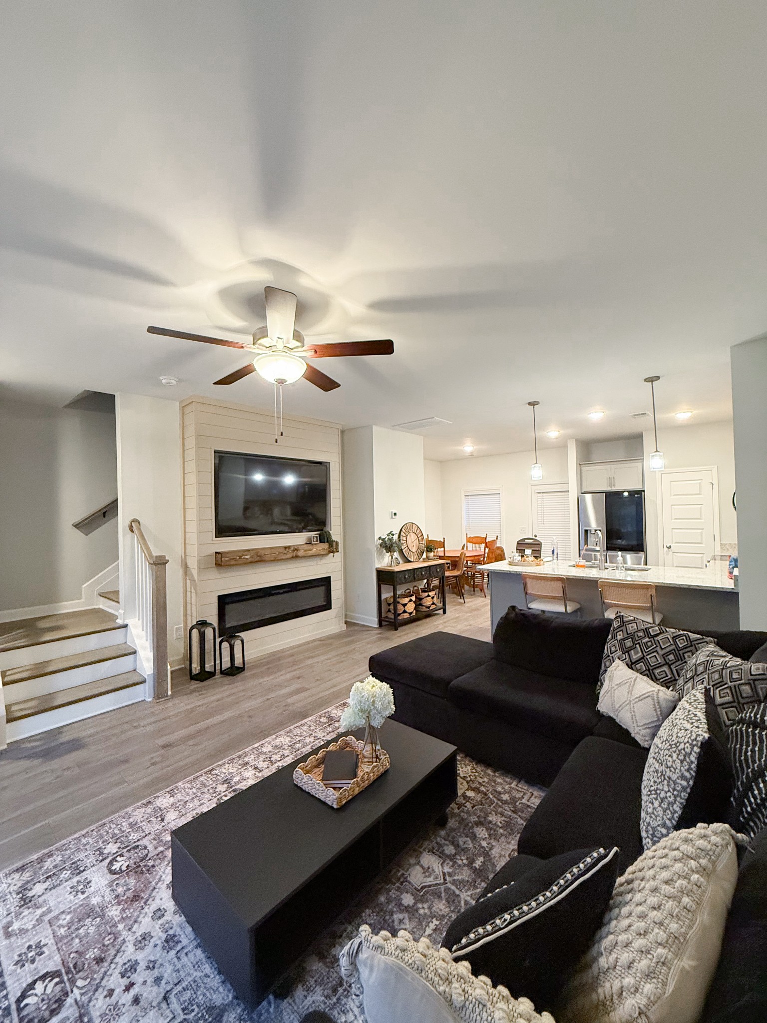 221 Holywell Dr