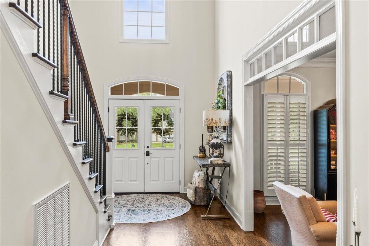 9867 Windrose Circle