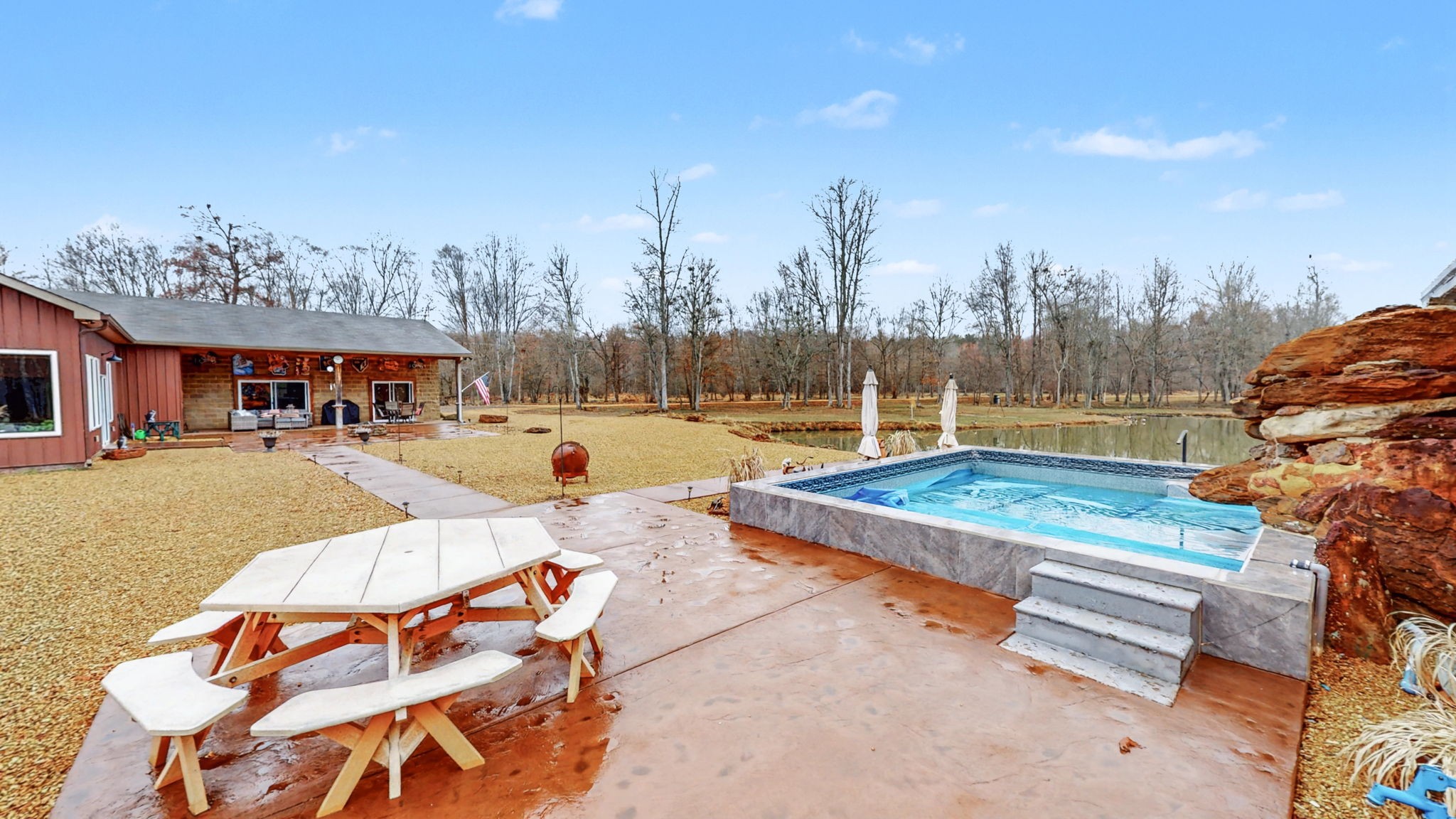 11957 HWY 79N