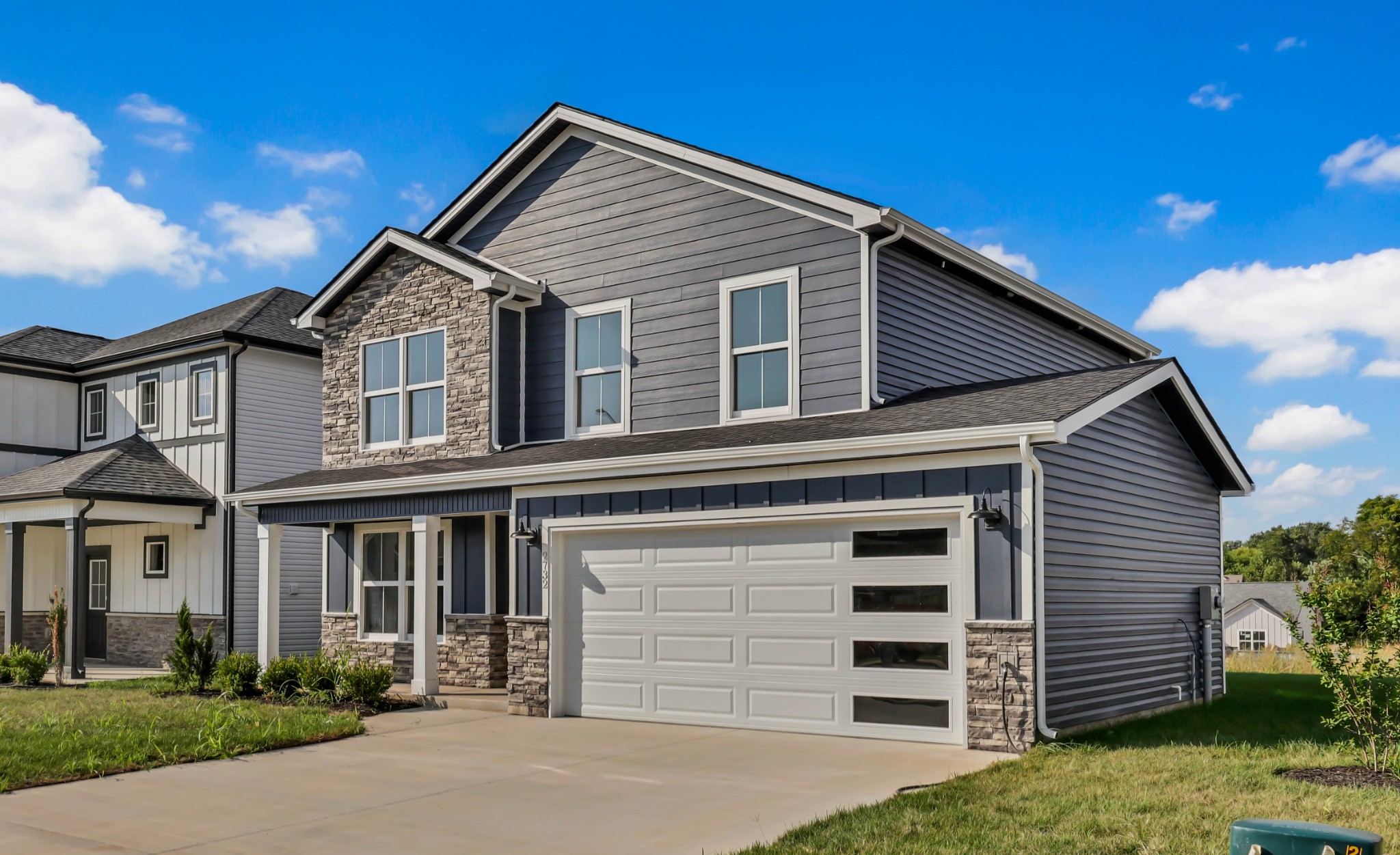 2732 Brewster Dr