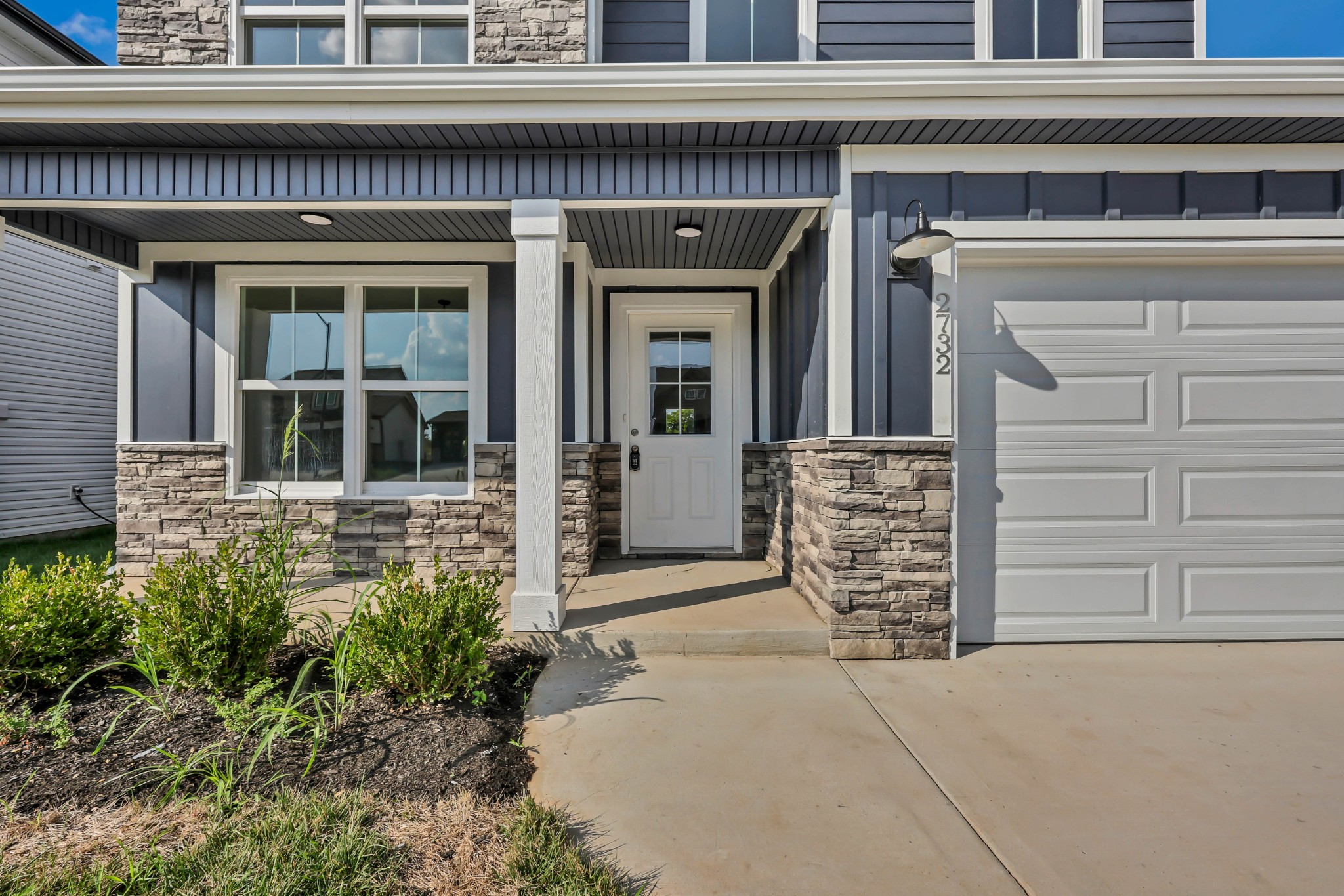 2732 Brewster Dr