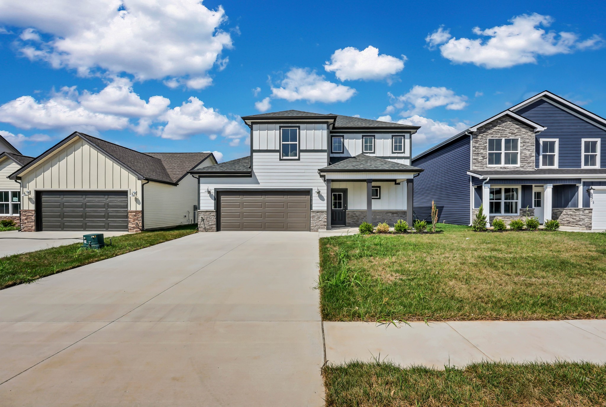 2728 Brewster Dr