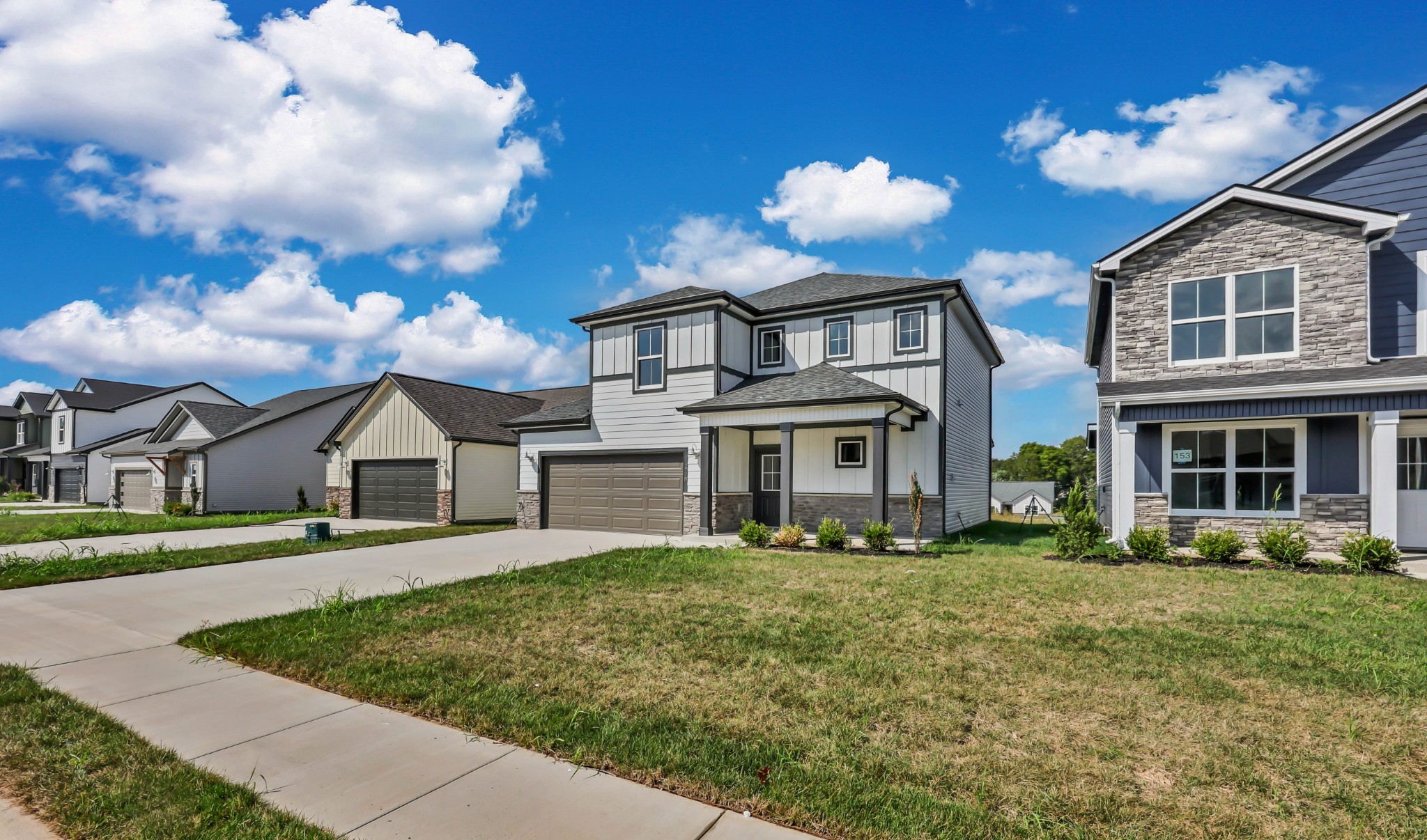 2728 Brewster Dr
