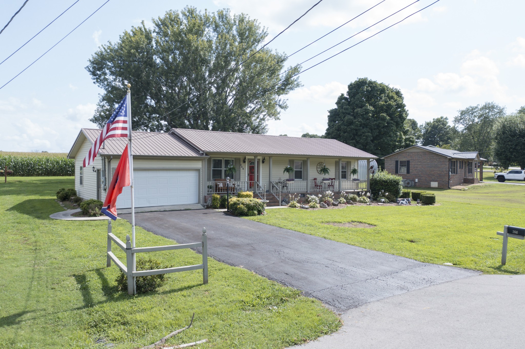 266 Woods Edge Rd