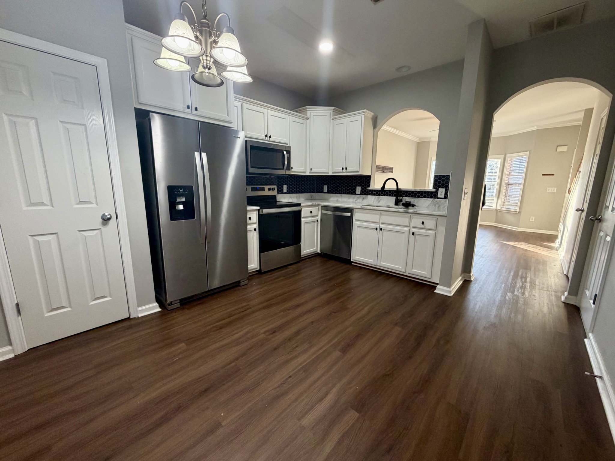 906 Cashmere Dr