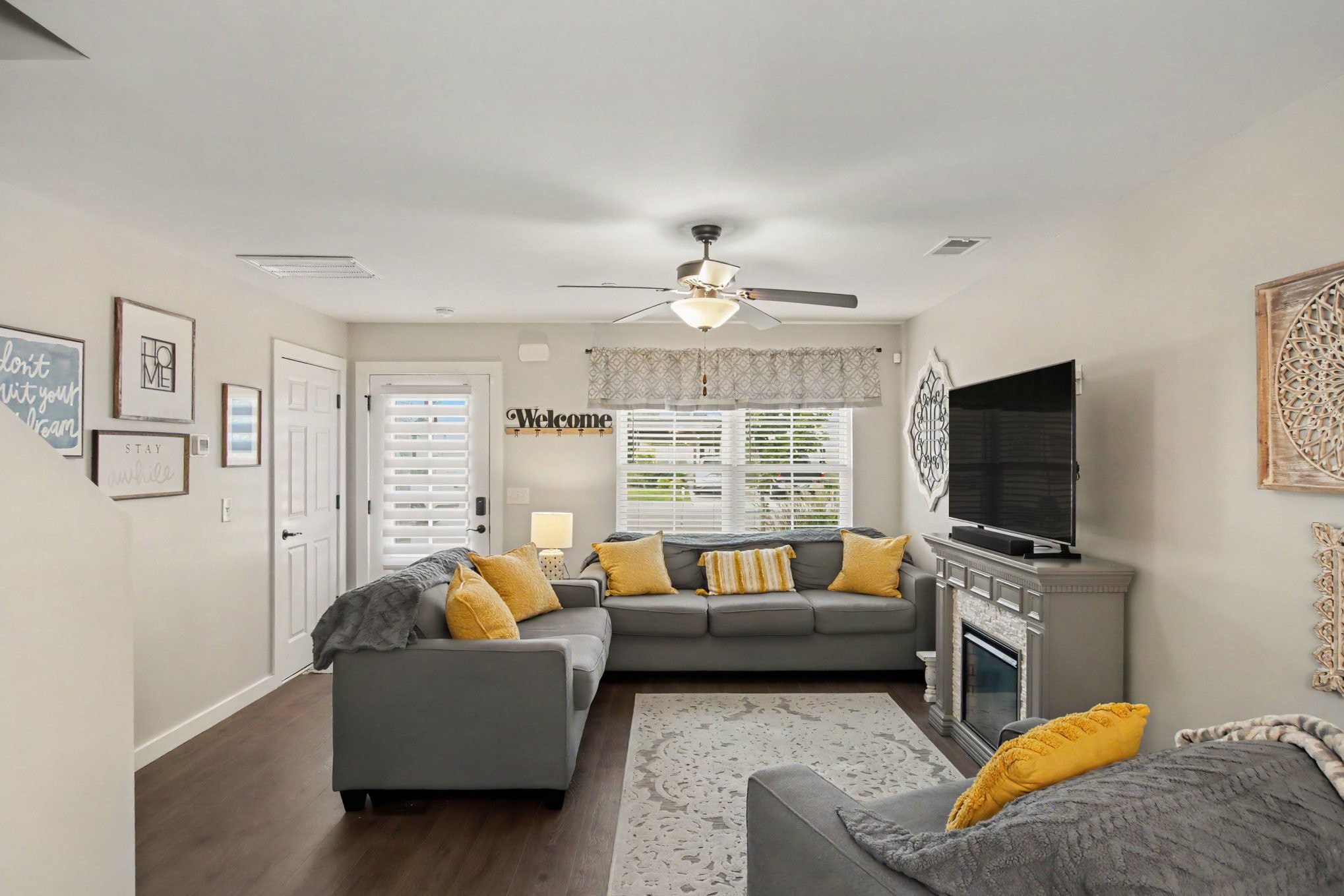 215 Emmett Dr