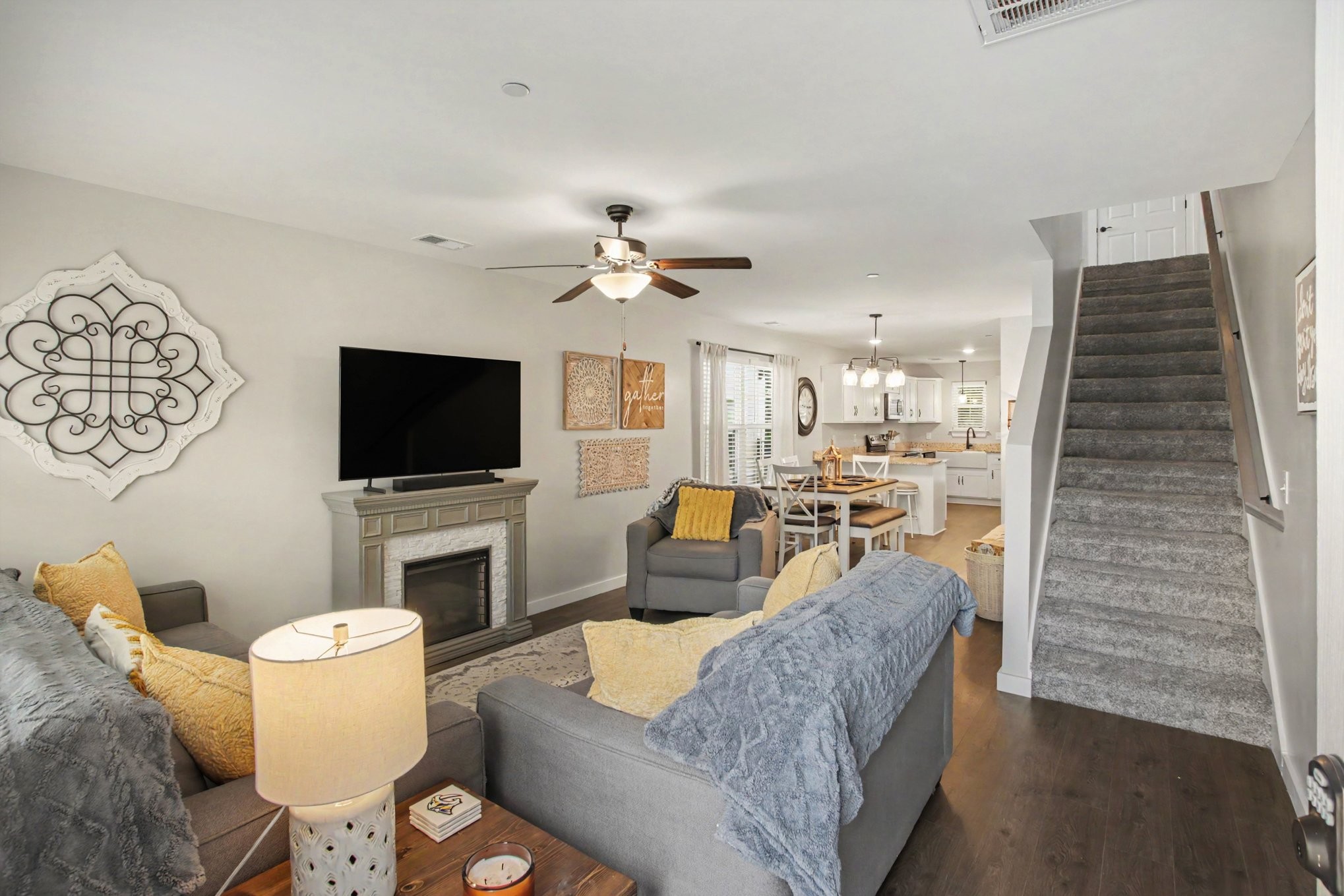 215 Emmett Dr