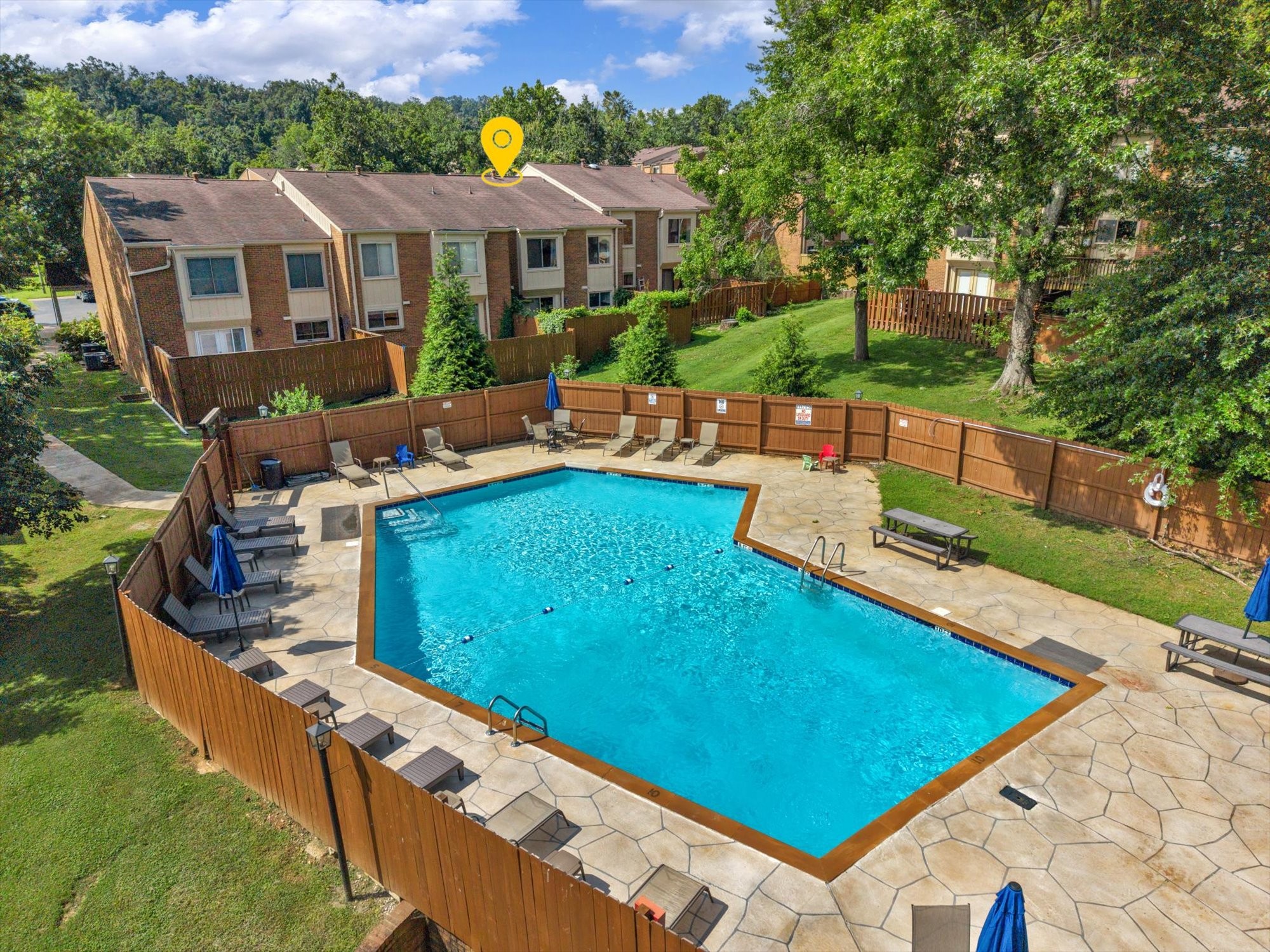 6948 Highland Park Dr