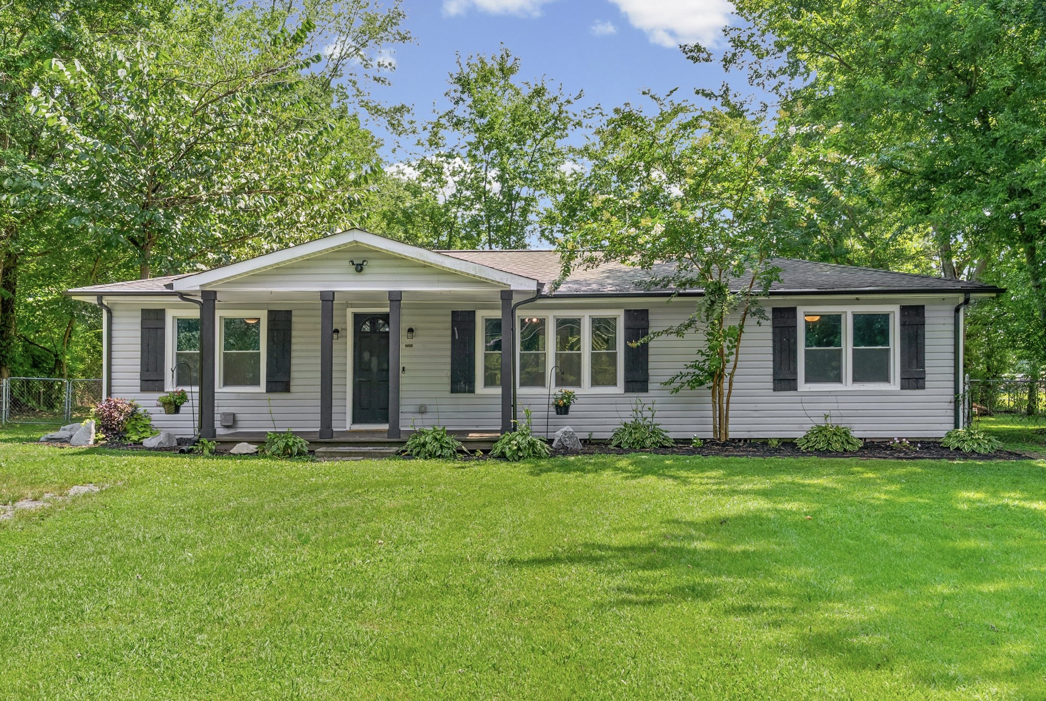 3594 Oakwood Rd
