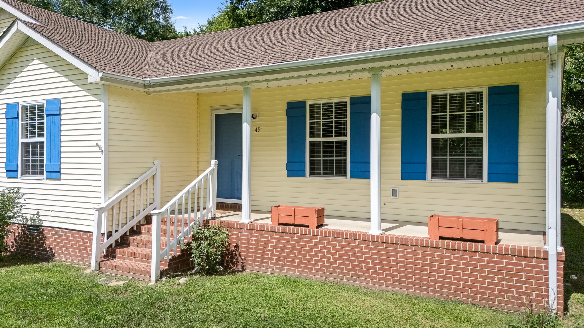 45 McAllister Ln