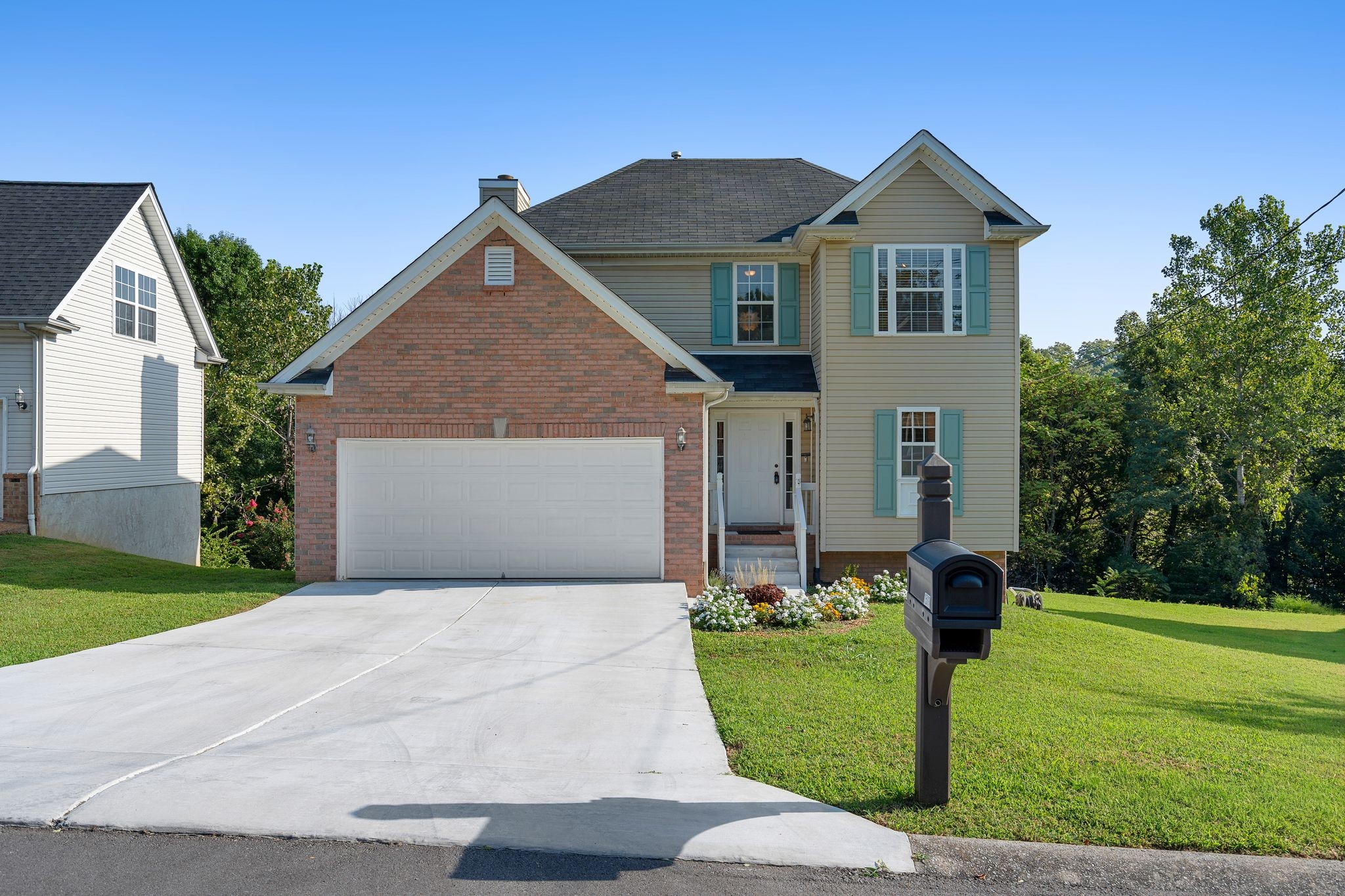 1513 Yarmouth Ln